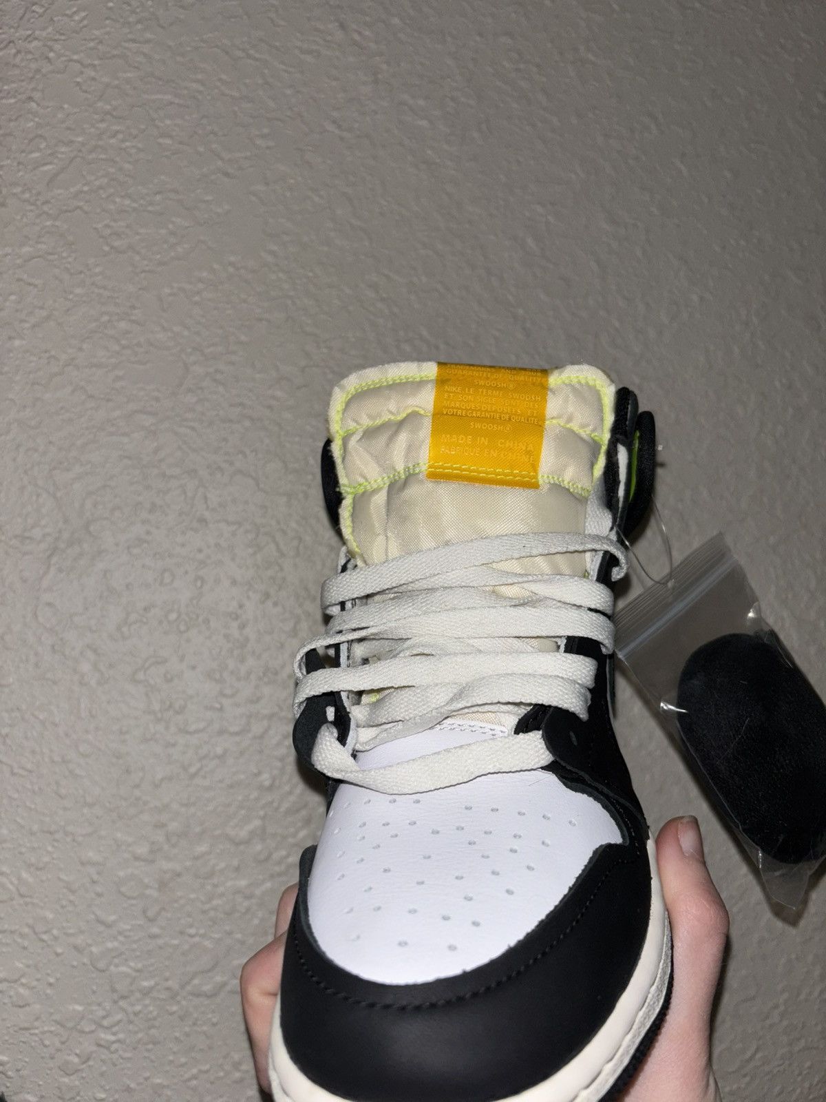 Nike Jordan 1 Retro High White Black Volt University Gold Size US 6.5 / IT 36.5 - 5 Thumbnail