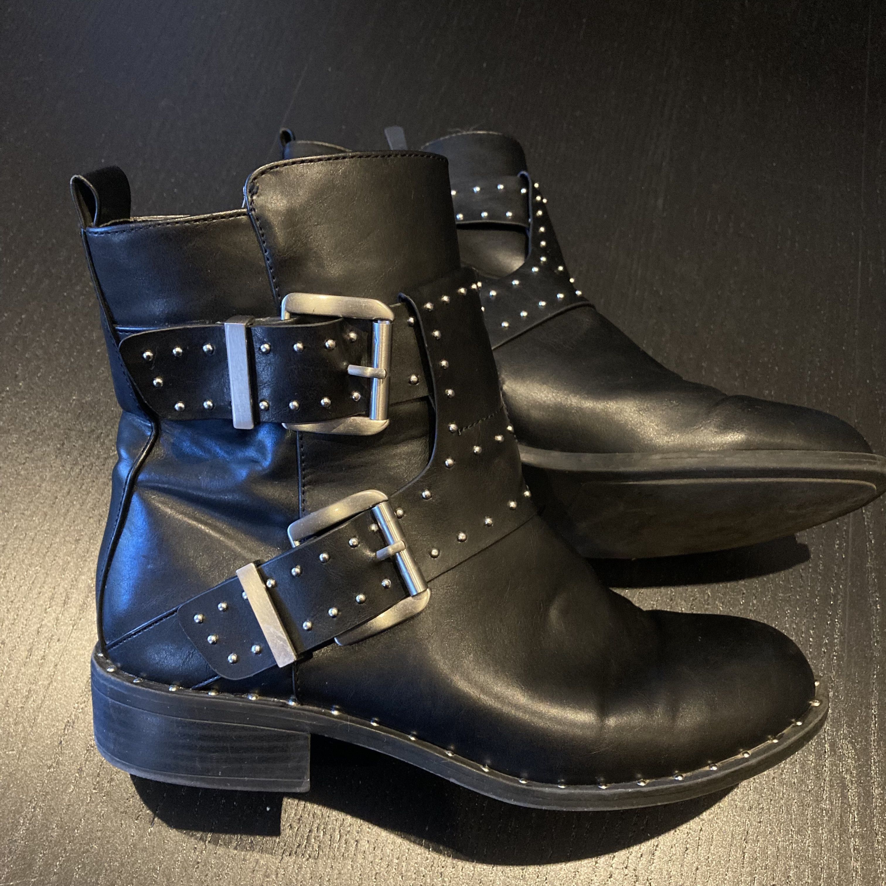 Other Charles by Charles David Size US 7.5 / IT 37.5 - 1 Thumbnail