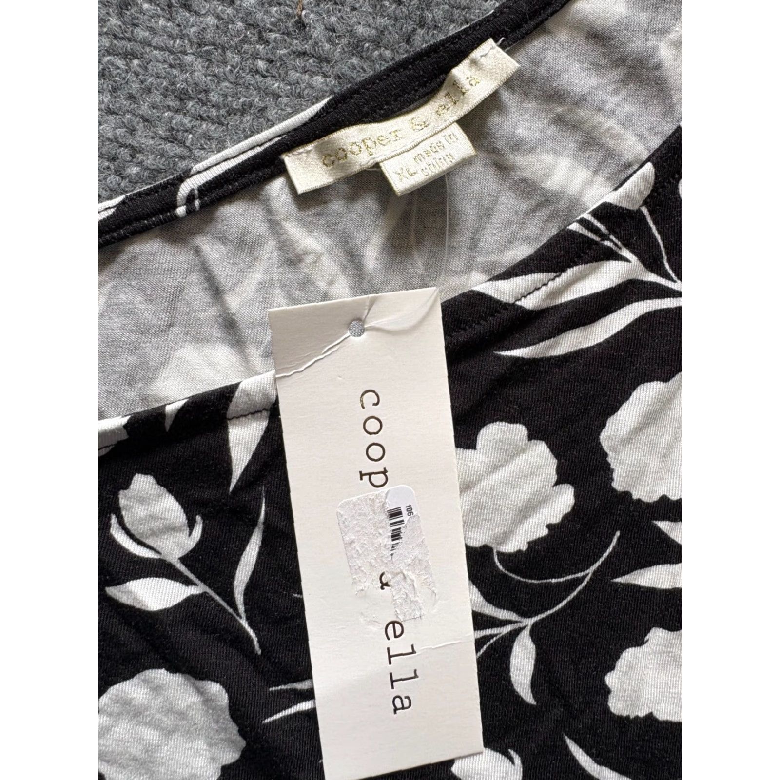 Vintage COOPER and Ella Top Womens XL Tank Sleeveless Black Peony Asymmetrical NEW Size XL / US 12-14 / IT 48-50 - 2 Thumbnail