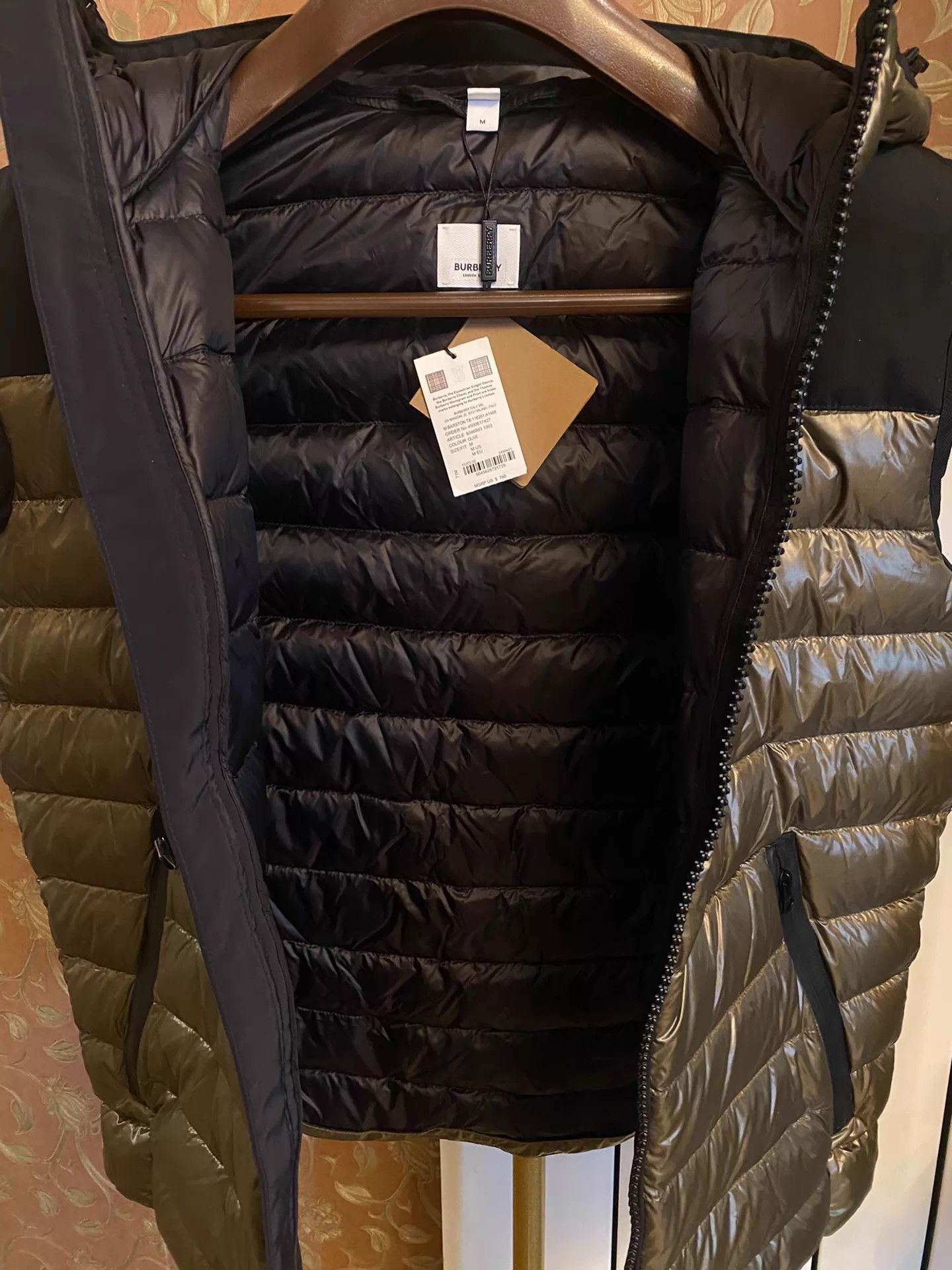 Burberry Burberry 90% White Goose Down WP/WP Windproof Vest Size US M / EU 48-50 / 2 - 5 Thumbnail