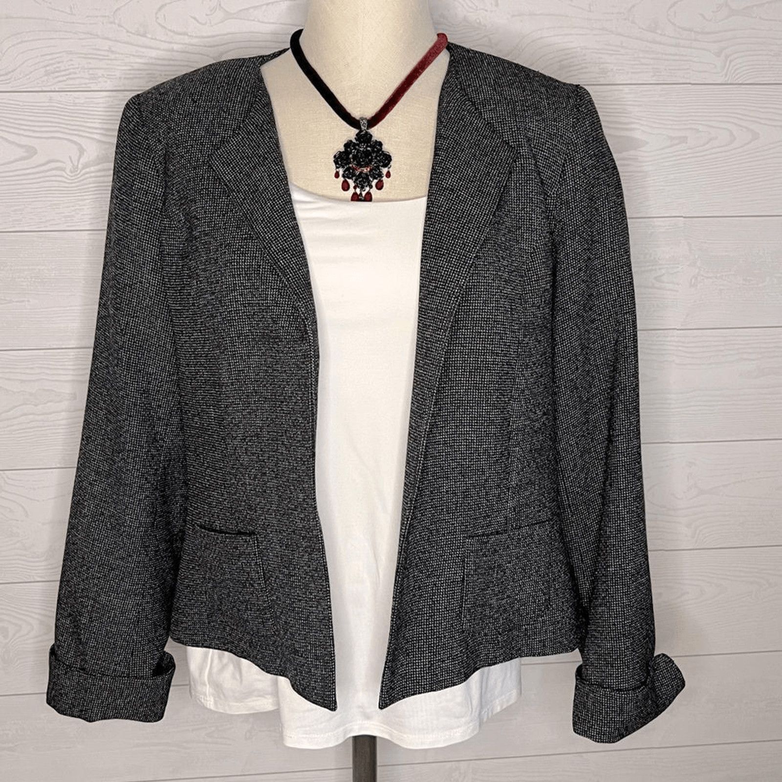 Pendleton Vintage 80s-90s Pendleton wool cropped blazer gray Size 10 Size L / US 10 / IT 46 - 1 Thumbnail