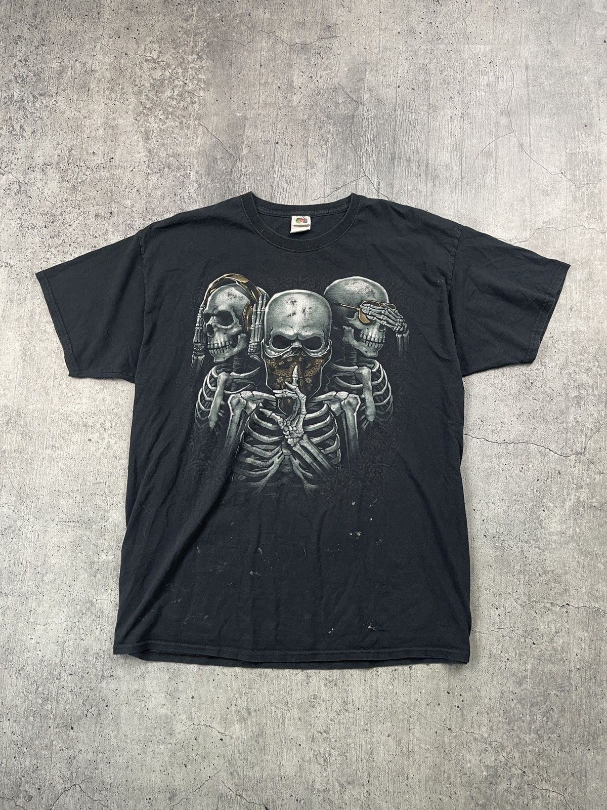 Vintage Vintage black t-shirt with skulls Size US XL / EU 56 / 4 - 1 Thumbnail