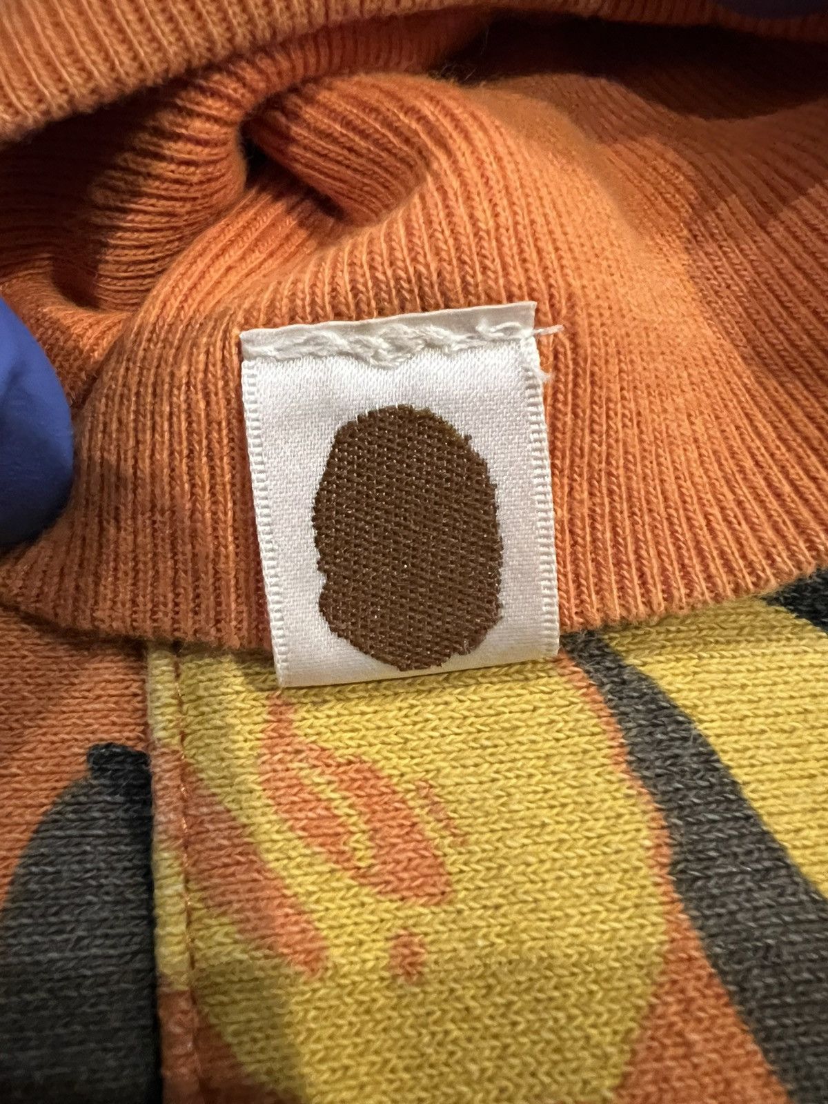 Bape × XO A Bathing Ape x XO Orange Camo Pullover Shark Hoodie Size US S / EU 44-46 / 1 - 7 Thumbnail