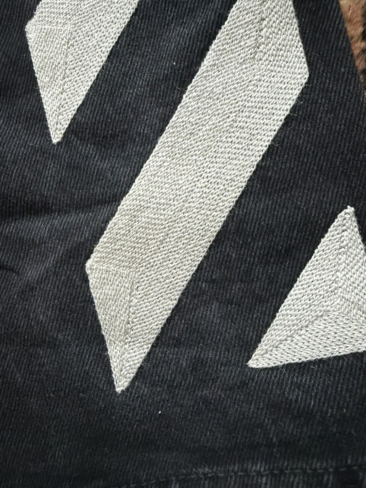 Off-White Off white flared denim with embroidered stripes Size US 29 - 5 Thumbnail