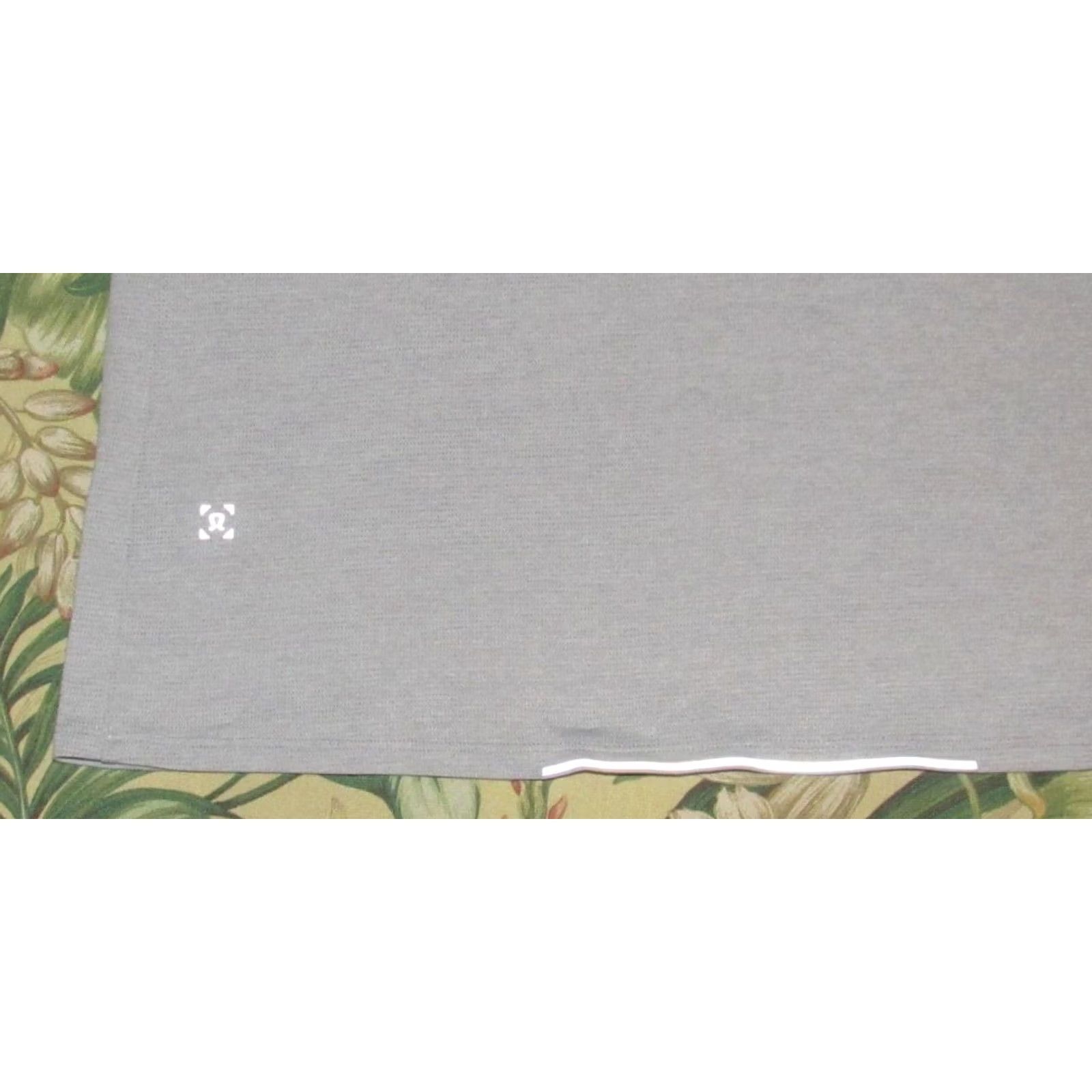 Lululemon LULULEMON Grey Short Sleeve T Shirt Crewneck XL Men Size US XL / EU 56 / 4 - 3 Thumbnail