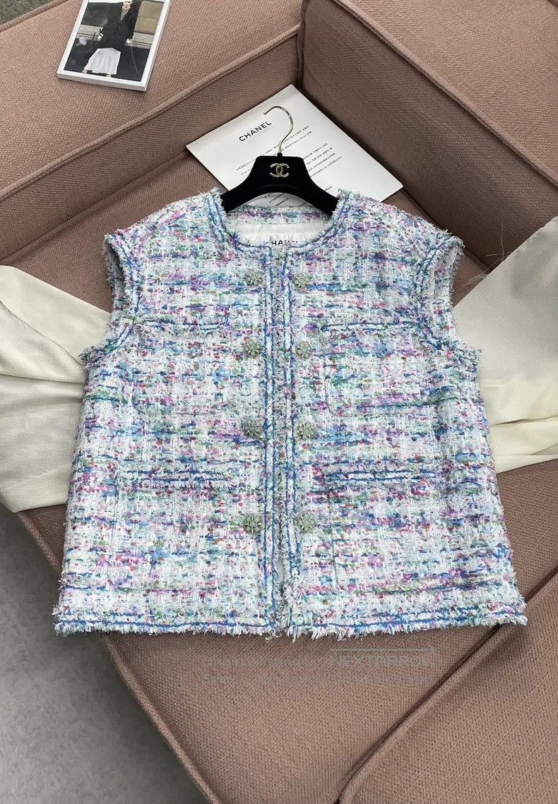 Chanel Chanel Beach series colourful vest jacket Size XS / US 0-2 / IT 36-38 - 1 Thumbnail