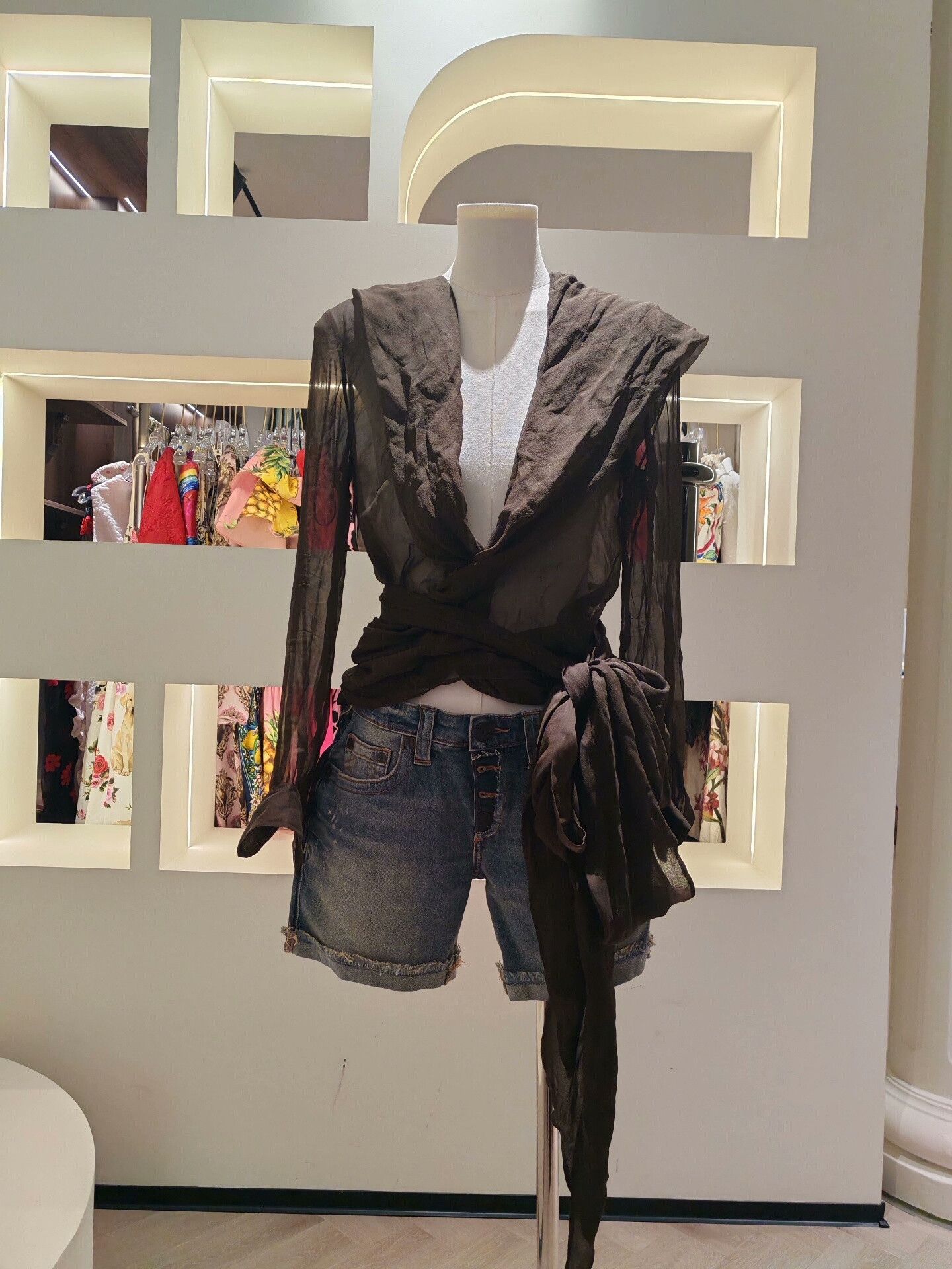 Saint Laurent Paris Saint Laurent Sheer Crepe Hooded Wrap Shirt Size XS / US 0-2 / IT 36-38 - 1 Thumbnail