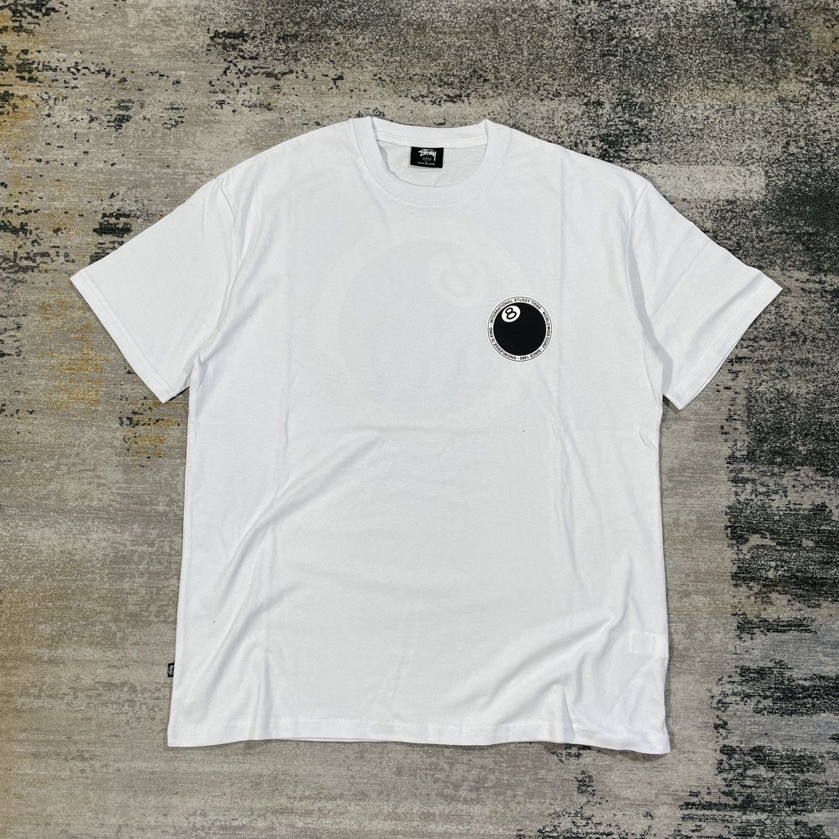 Stussy × Vintage Stussy 8-ball Logo Tshirt White Size US L / EU 52-54 / 3 - 3 Thumbnail