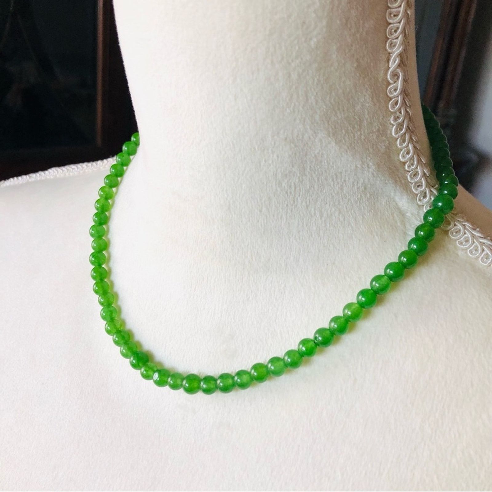 Jewelry Genuine nephrite jade 6mm round bead necklace Size ONE SIZE - 1 Thumbnail