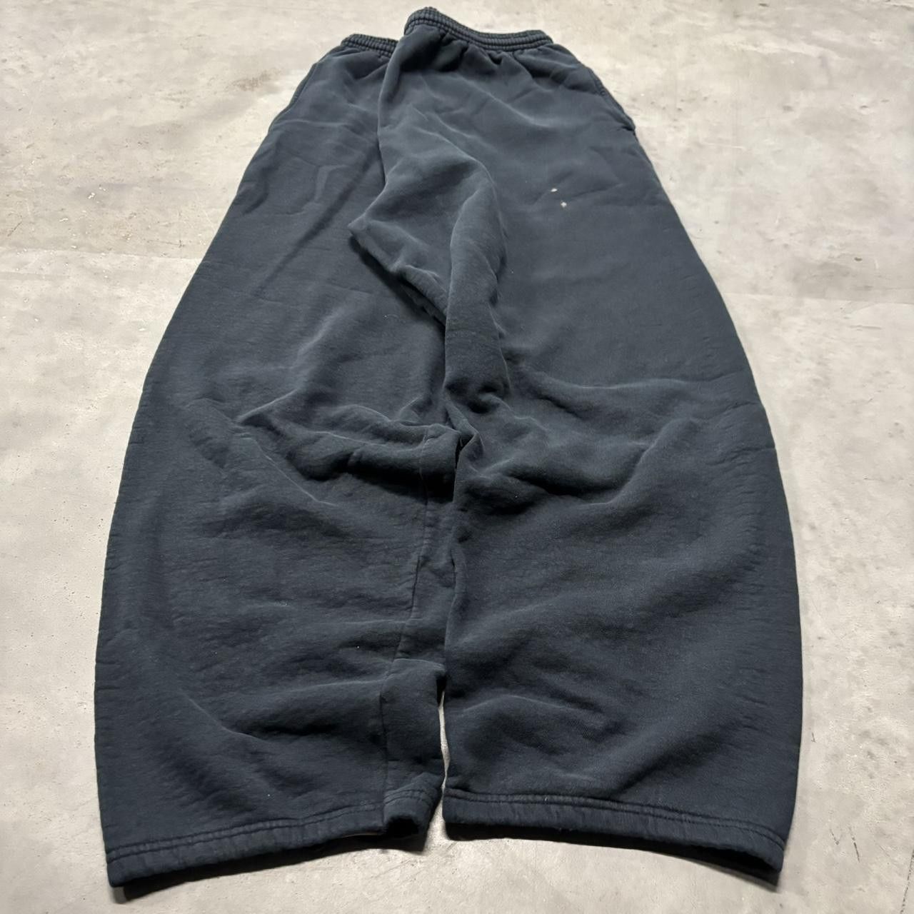 Japanese Brand × Vintage Crazy Vintage Y2K/2000s Baggy Faded Black Skater Essential Sweatpants! Size US 34 / EU 50 - 3 Thumbnail