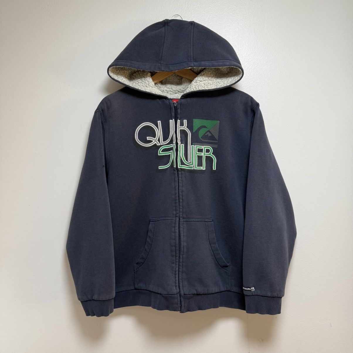 Quiksilver Vintage Quiksilver Zip Up Hoodie Sweatshirt Large Size US L / EU 52-54 / 3 - 1 Thumbnail