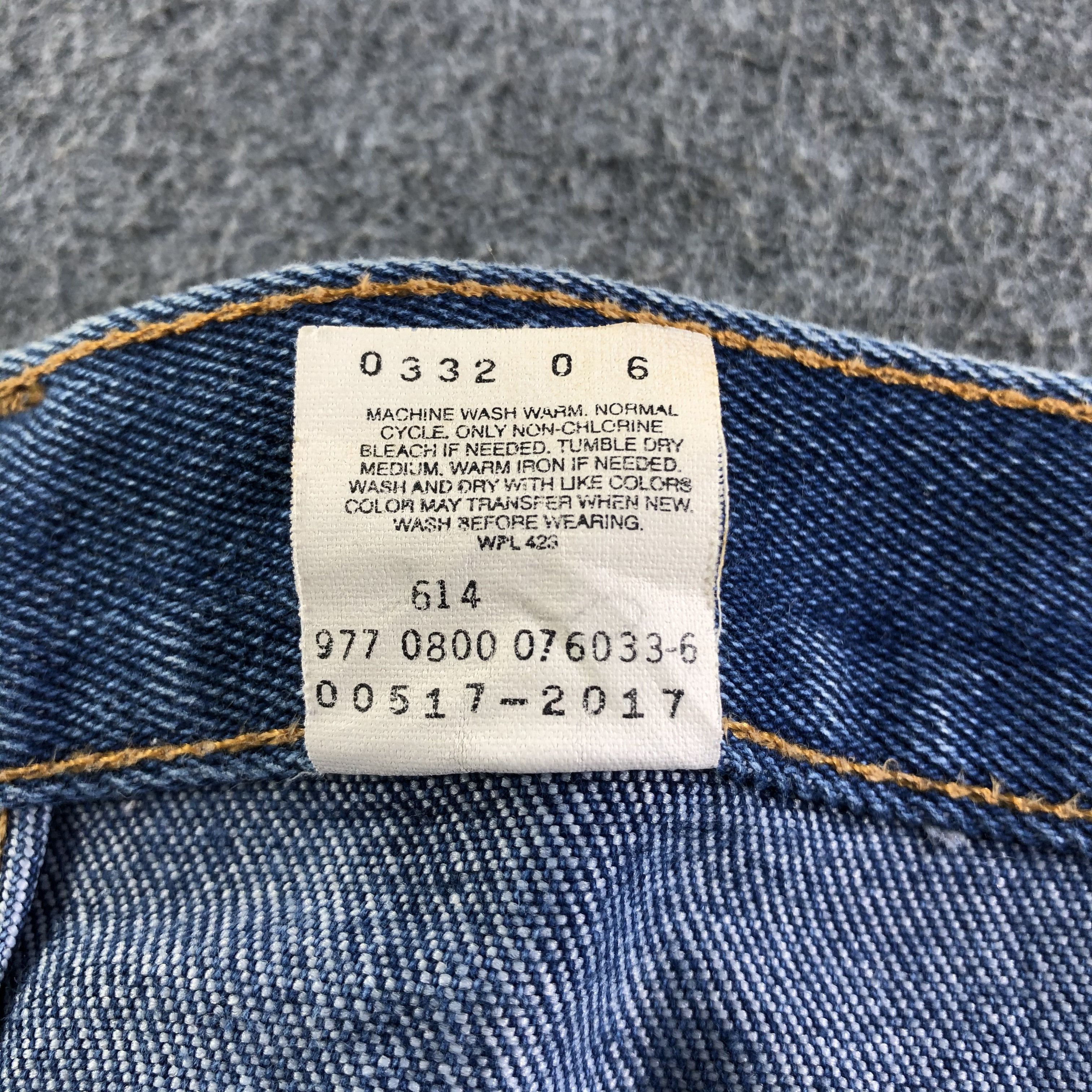Levi's Vintage Blue Wash Levis Jeans-J4098 Size US 36 / EU 52 - 11 Thumbnail