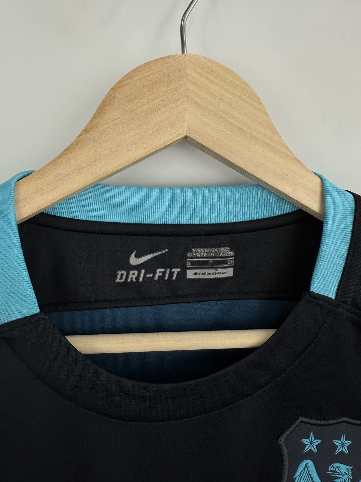 Nike 🏴󠁧󠁢󠁥󠁮󠁧󠁿 Y2K Manchester City 2015-2016 Away Soccer Jersey Etihad Size US S / EU 44-46 / 1 - 5 Thumbnail