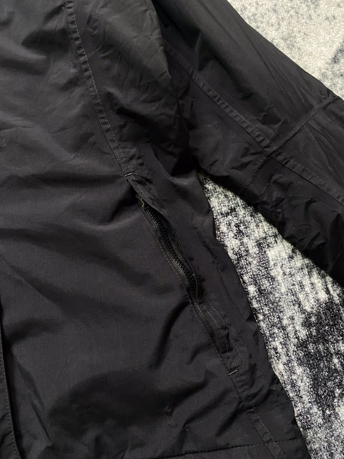 Vintage Vintage Adidas Outdoor Jacket Black Clima Proof Lining 90s Size M / US 6-8 / IT 42-44 - 5 Thumbnail