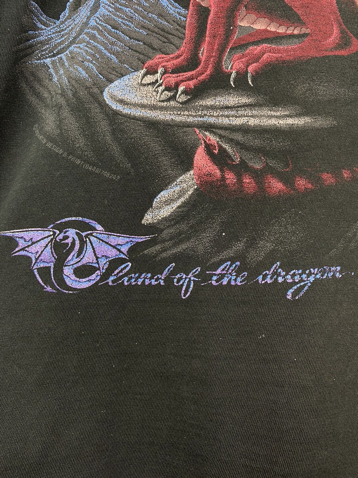 Vintage Vintage Land of the Dragon T Shirt Tee Y2K Japanese Style Size US S / EU 44-46 / 1 - 4 Thumbnail