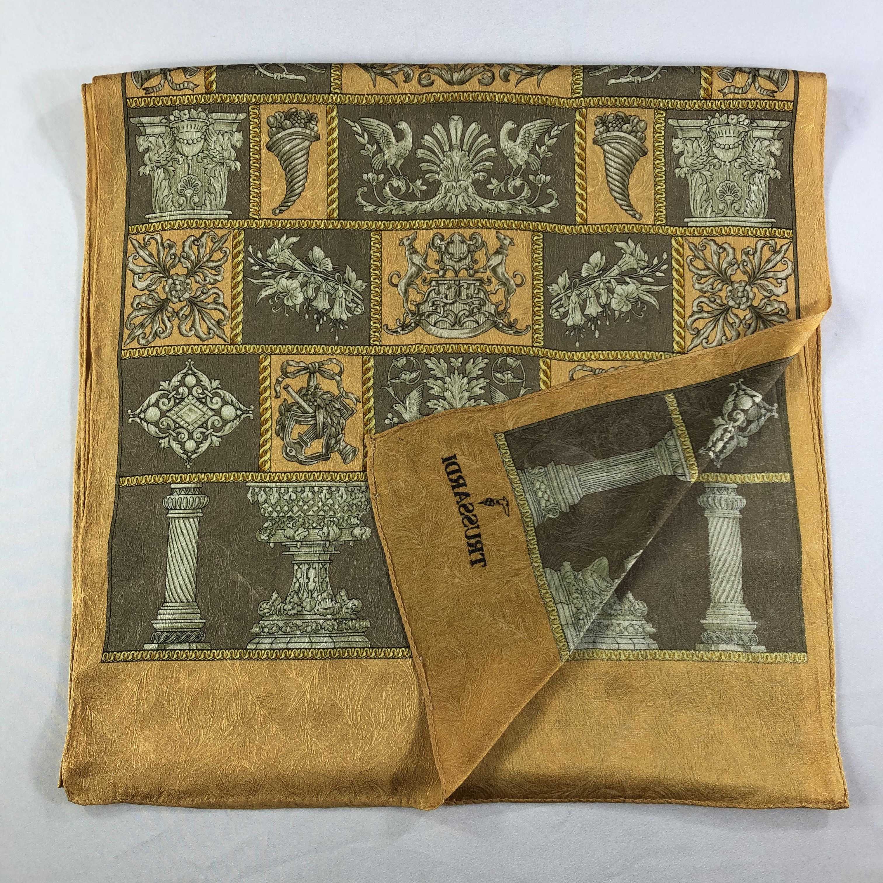 Trussardi × Vintage Vintage Trussardi Silk Scarf Size ONE SIZE - 4 Thumbnail