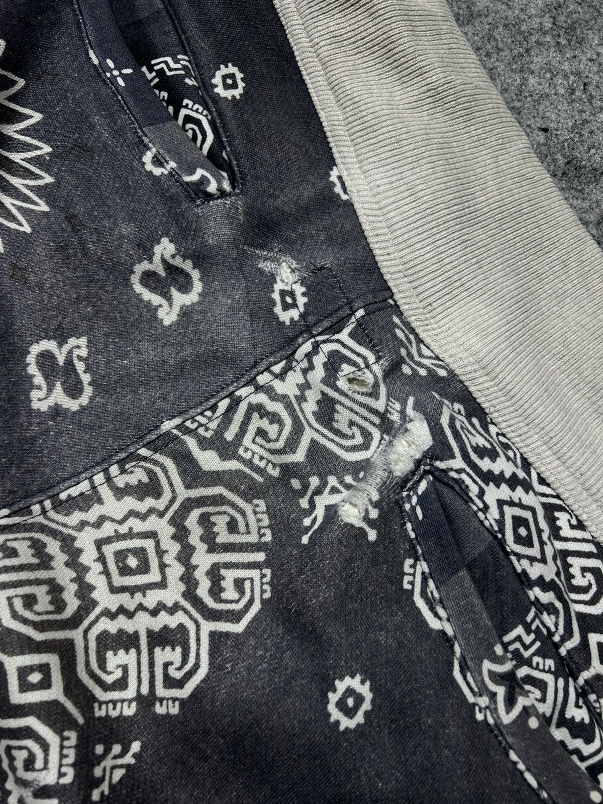 Kapital KAPITAL bandana Paisley sweat rib pants vintage black 2 Size US 32 / EU 48 - 7 Thumbnail