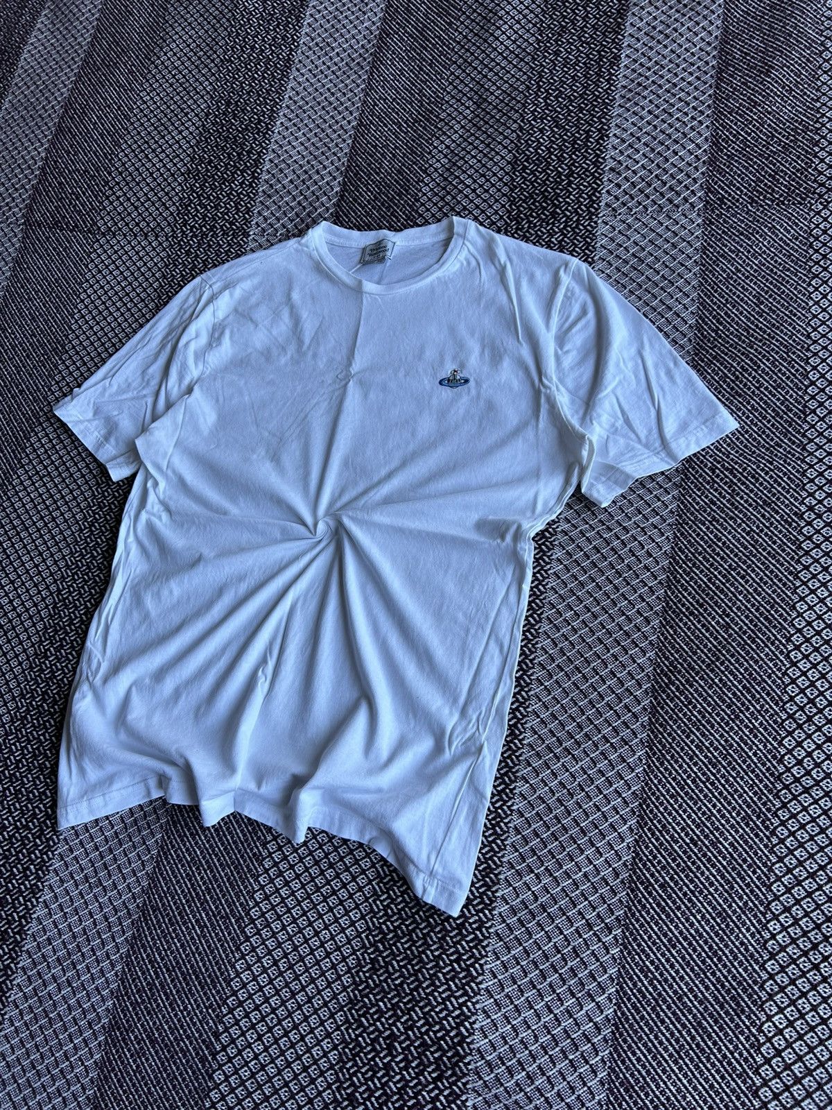 Vivienne Westwood Vivienne Westwood Luxury Small Logo T-shirt Solid Size XL Size US XL / EU 56 / 4 - 2 Thumbnail