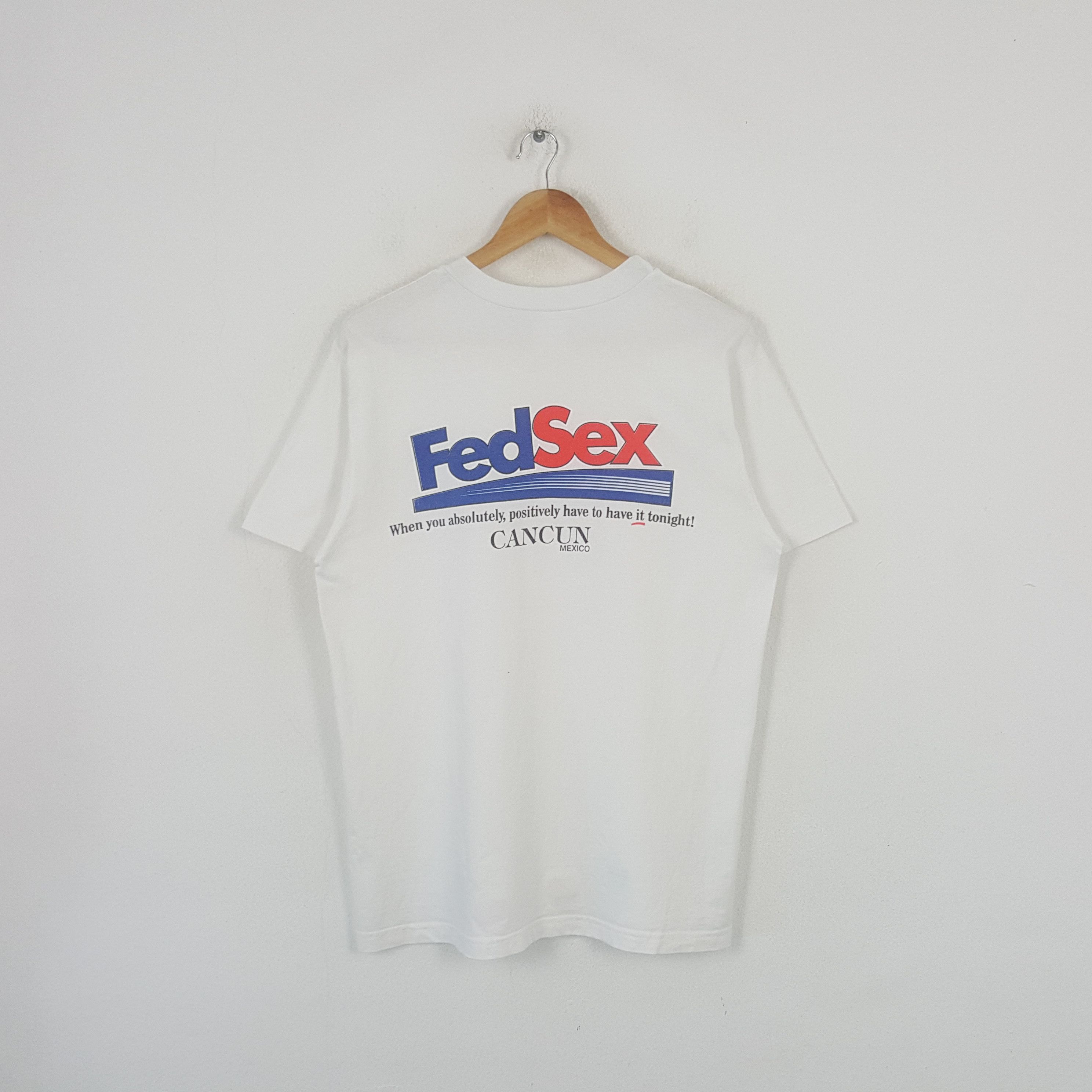 Vintage Vintage Fedsex Parody FedEx Rare Tshirt RR20 Size US L / EU 52-54 / 3 - 1 Thumbnail