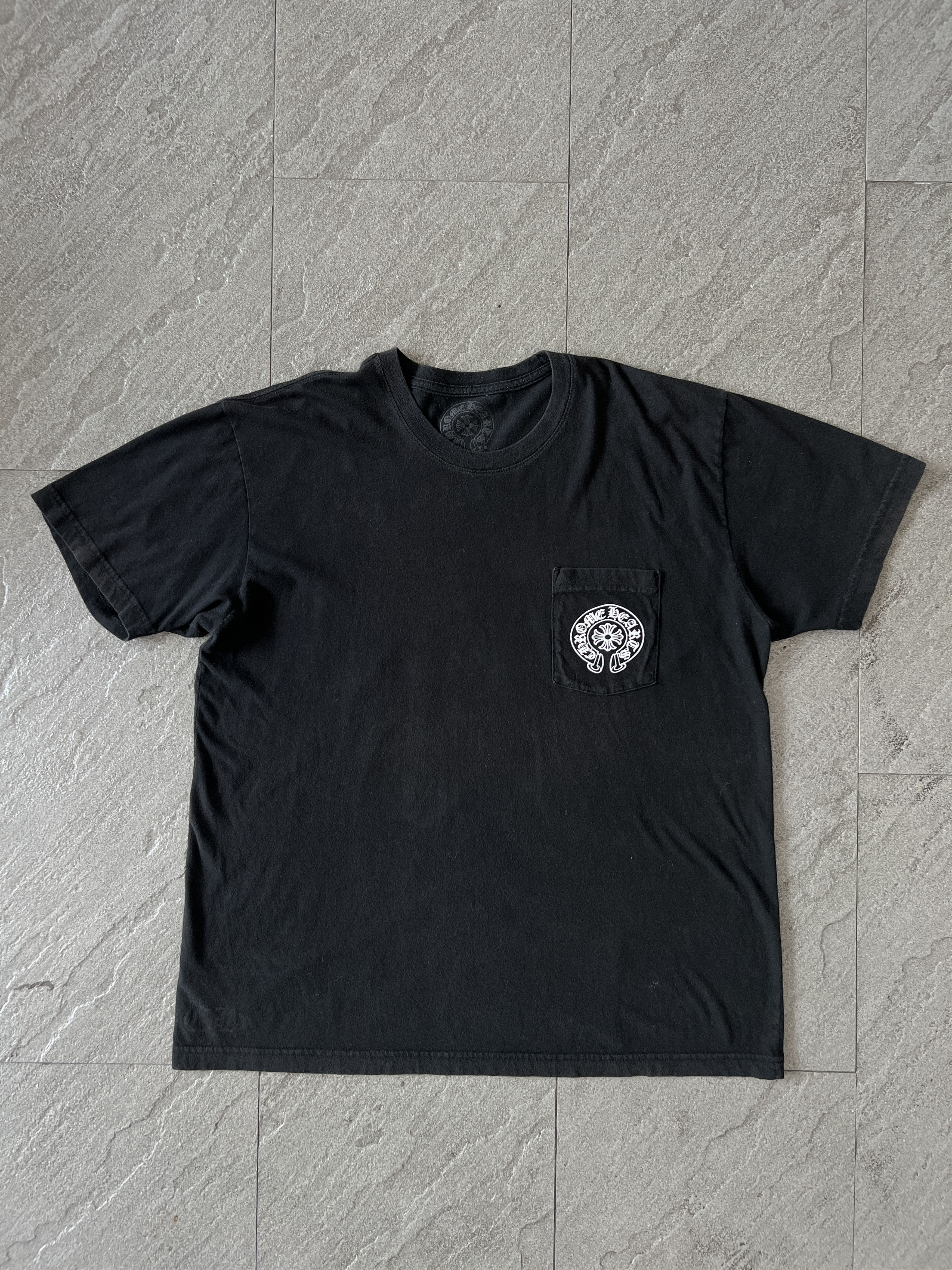 Chrome Hearts Chrome Hearts Hong Kong Horseshoe Pocket Tee Black XL Size US XL / EU 56 / 4 - 1 Thumbnail
