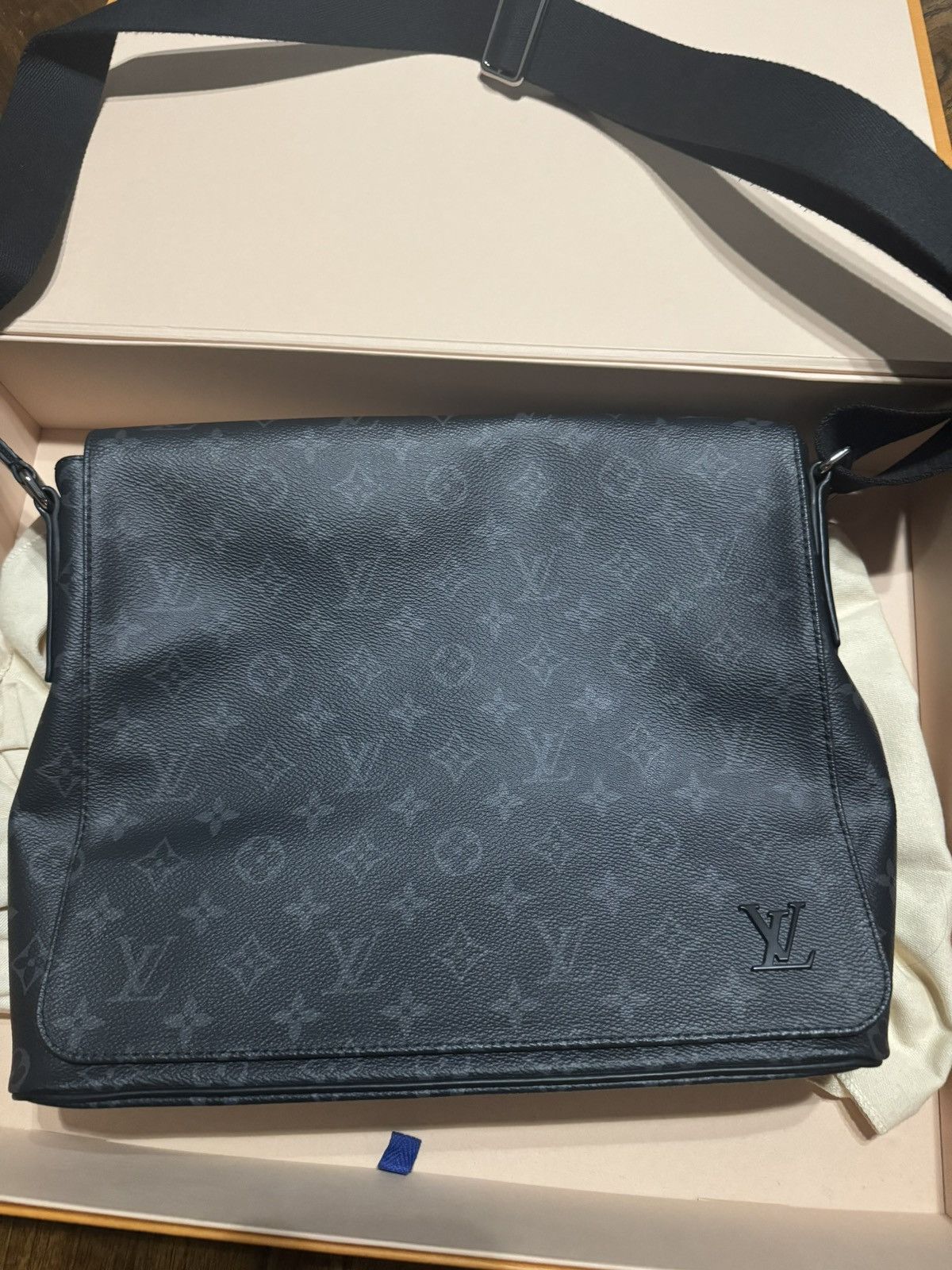 Louis Vuitton Louis Vuitton bag Size ONE SIZE - 2 Thumbnail
