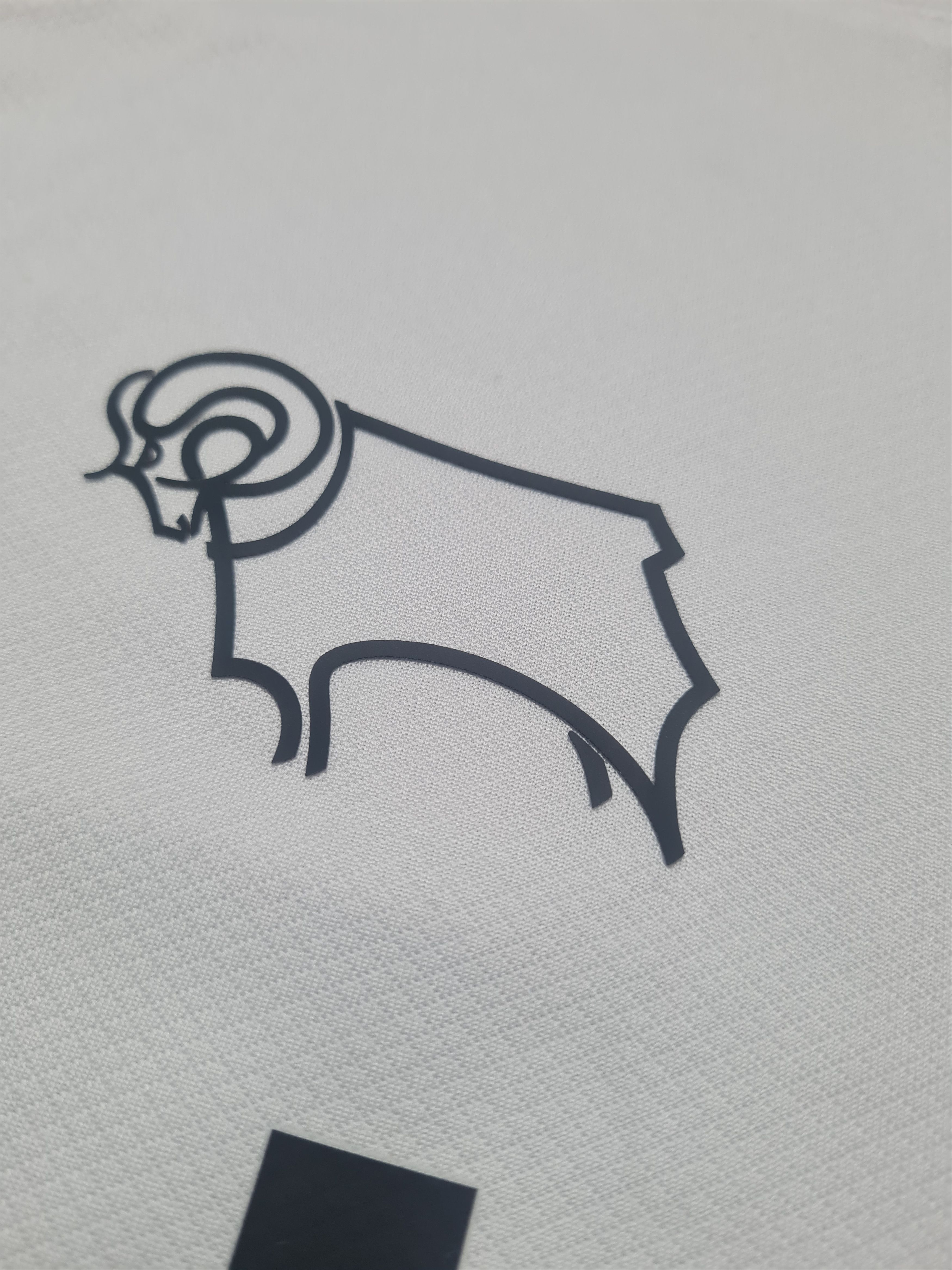 Umbro Soccer Jersey Derby County Football Shirt Umbro #50 Simon Size US XXL / EU 58 / 5 - 8 Thumbnail