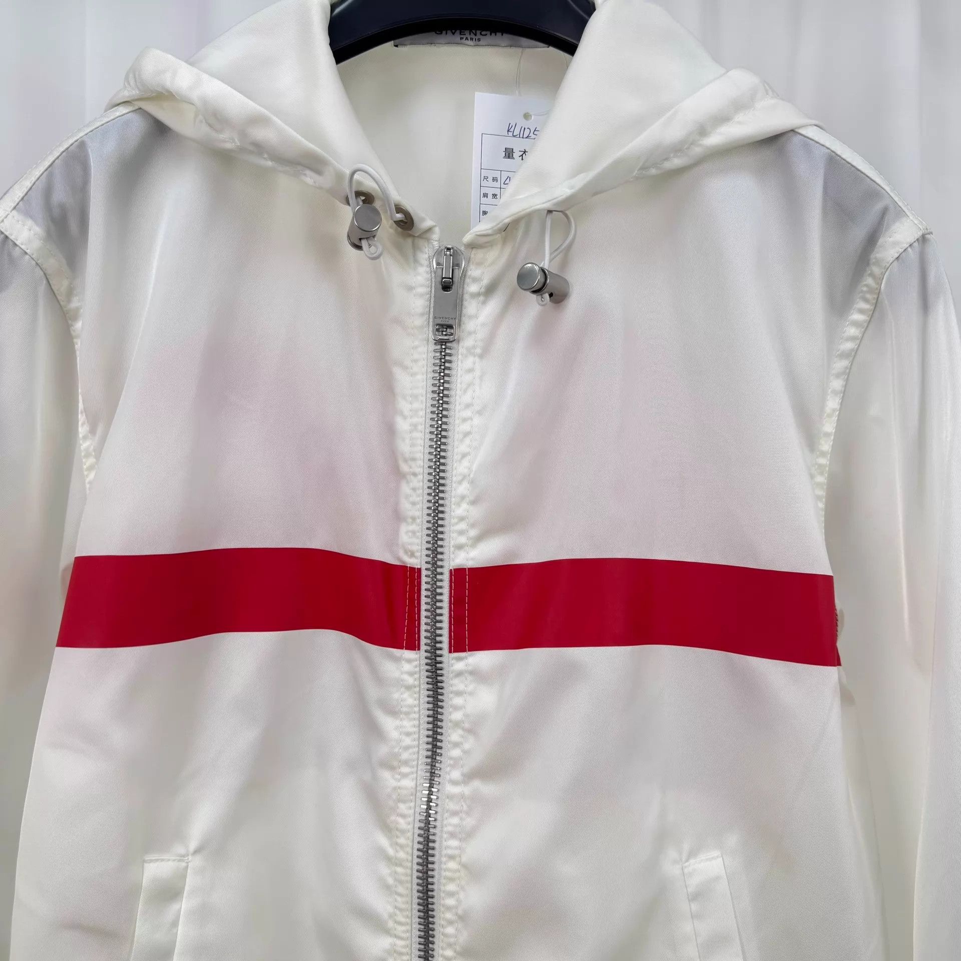 Givenchy Givenchy Printed Logo Shell Jacket 44 98 New Size US S / EU 44-46 / 1 - 3 Thumbnail