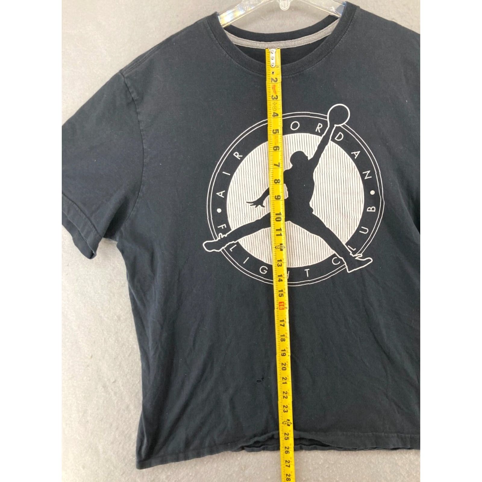 Jordan Brand Air Jordan Mens TShirt XL Black Flight Club Logo Spellout Shirt Adults XL Black Retro Sports Logo Jordan TShirt Mens Size US XL / EU 56 / 4 - 4 Thumbnail
