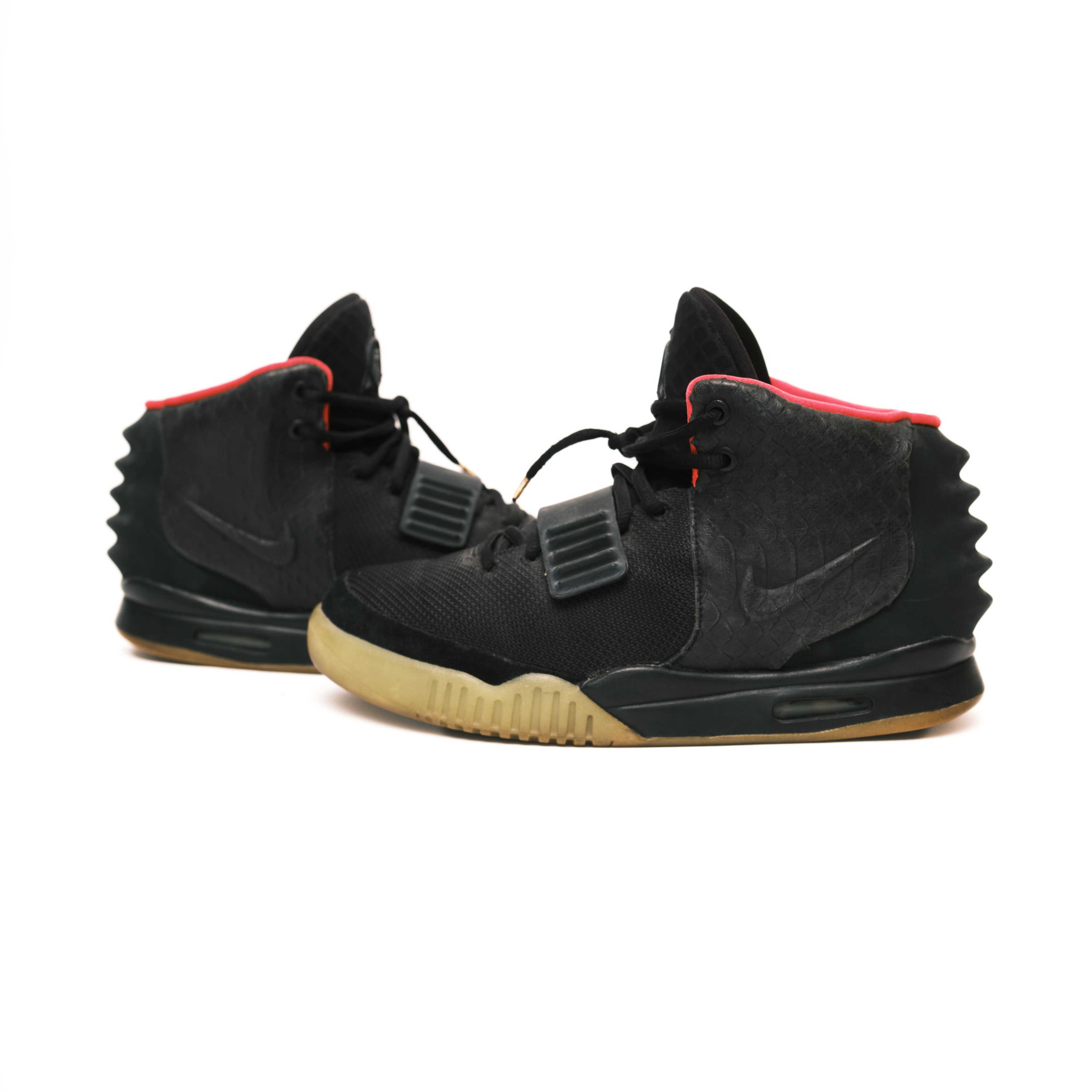Kanye West × Nike Nike Air Yeezy 2 Solar Red Size 10.5 Size US 10.5 / EU 43-44 - 11 Thumbnail