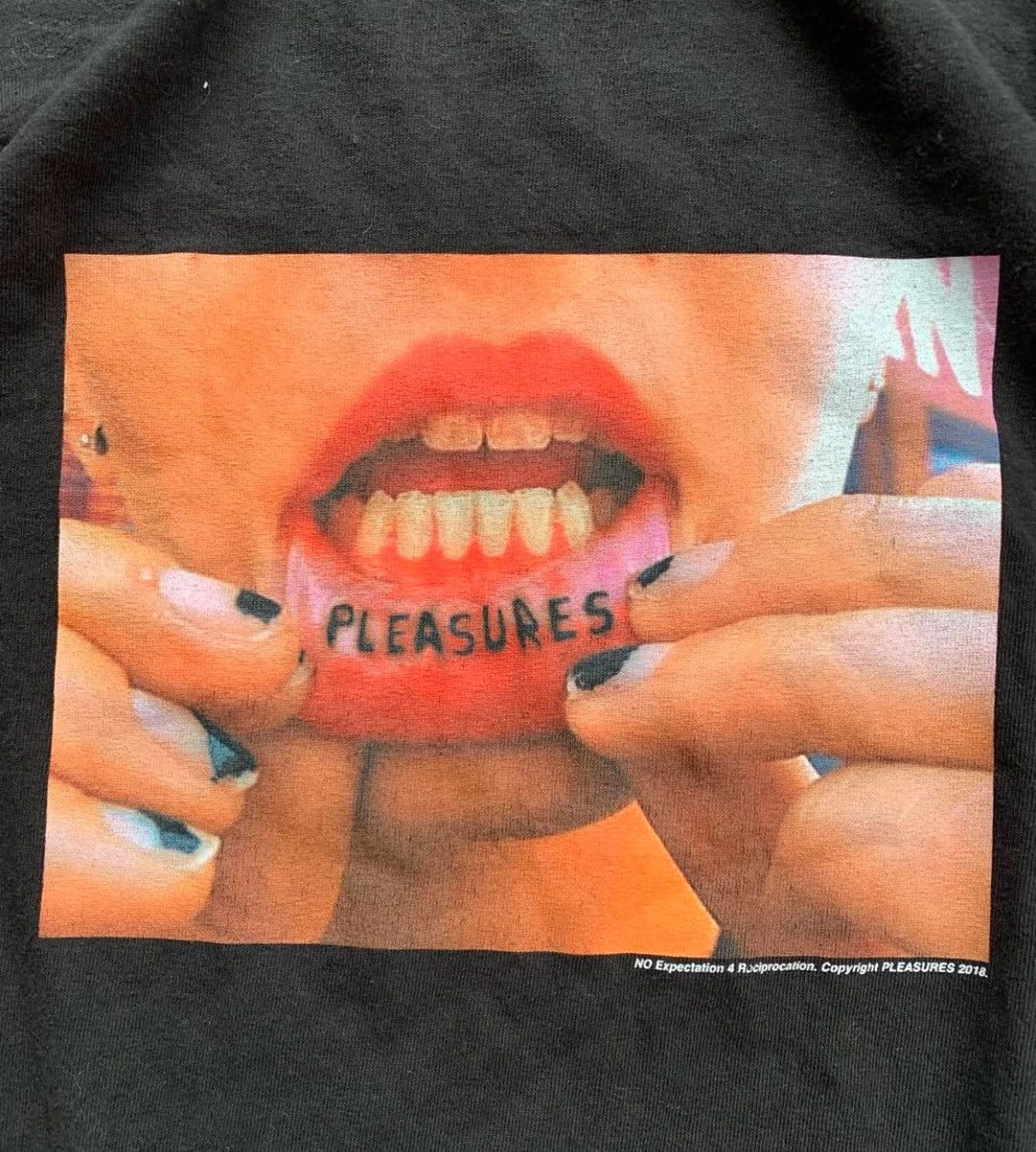 Pleasures Pleasures Mouth Tatto Size US L / EU 52-54 / 3 - 2 Thumbnail