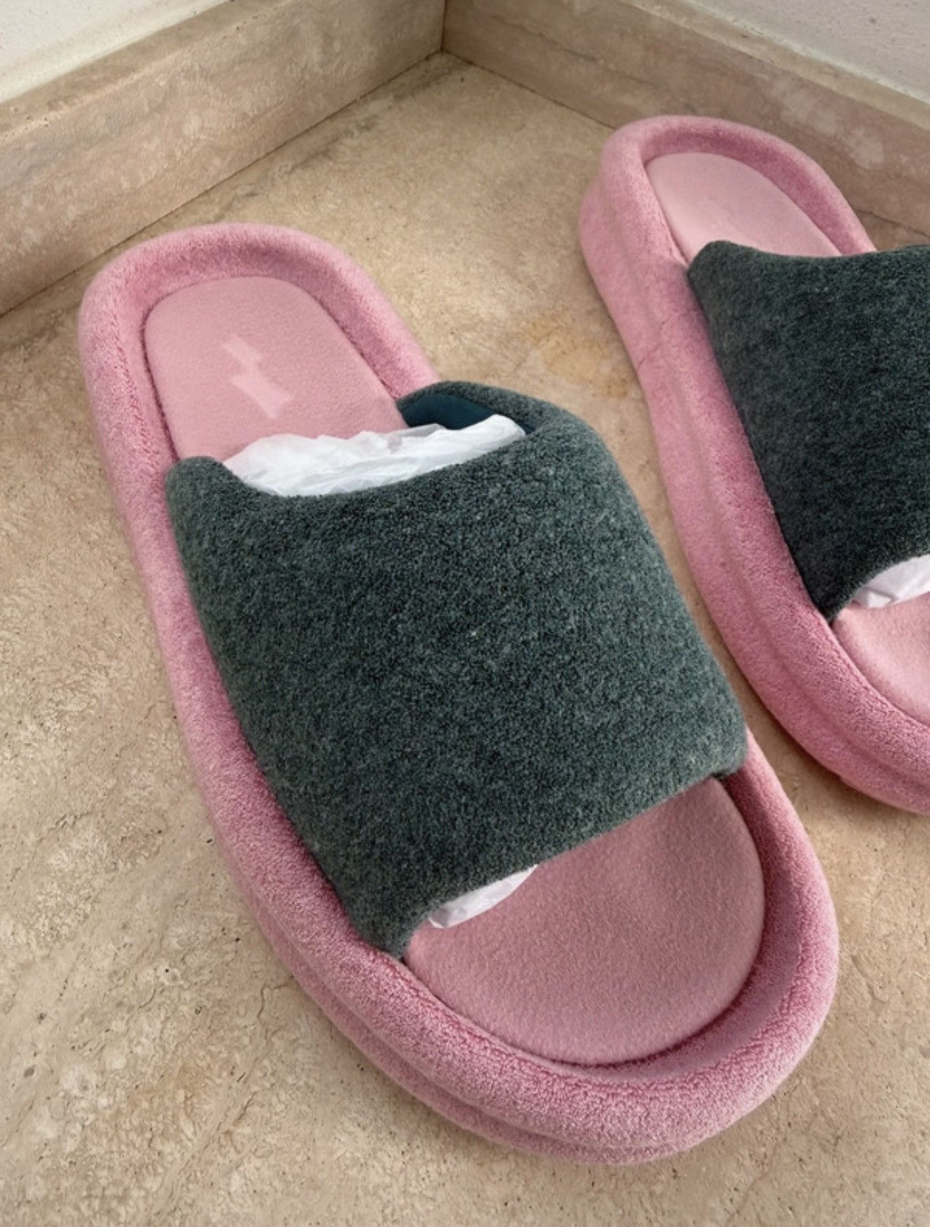 SKYLRK Skylrk Bieber Rest Slides Bloop EU44 US10 NWT Size US 10 / EU 43 - 2 Thumbnail