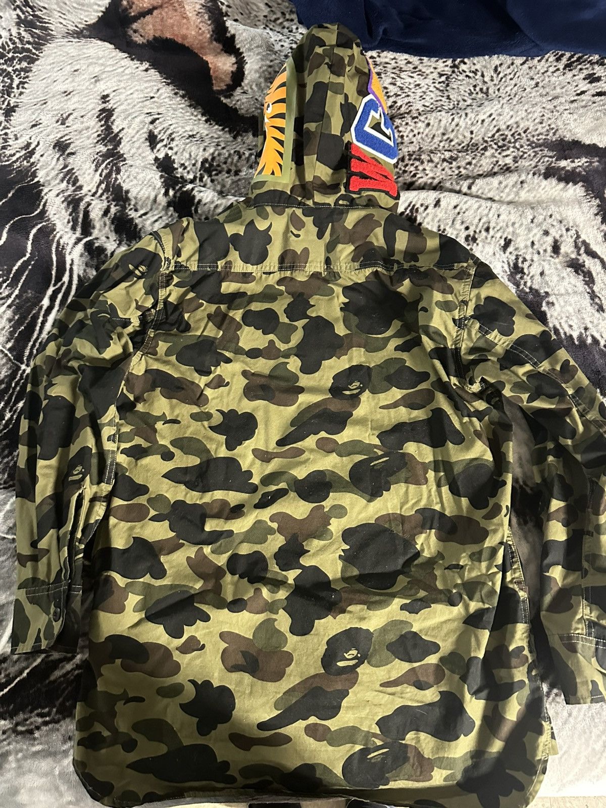 Bape BAPE 1st Camo Shark Hoodie ‘Green Camo’ Size US S / EU 44-46 / 1 - 2 Thumbnail