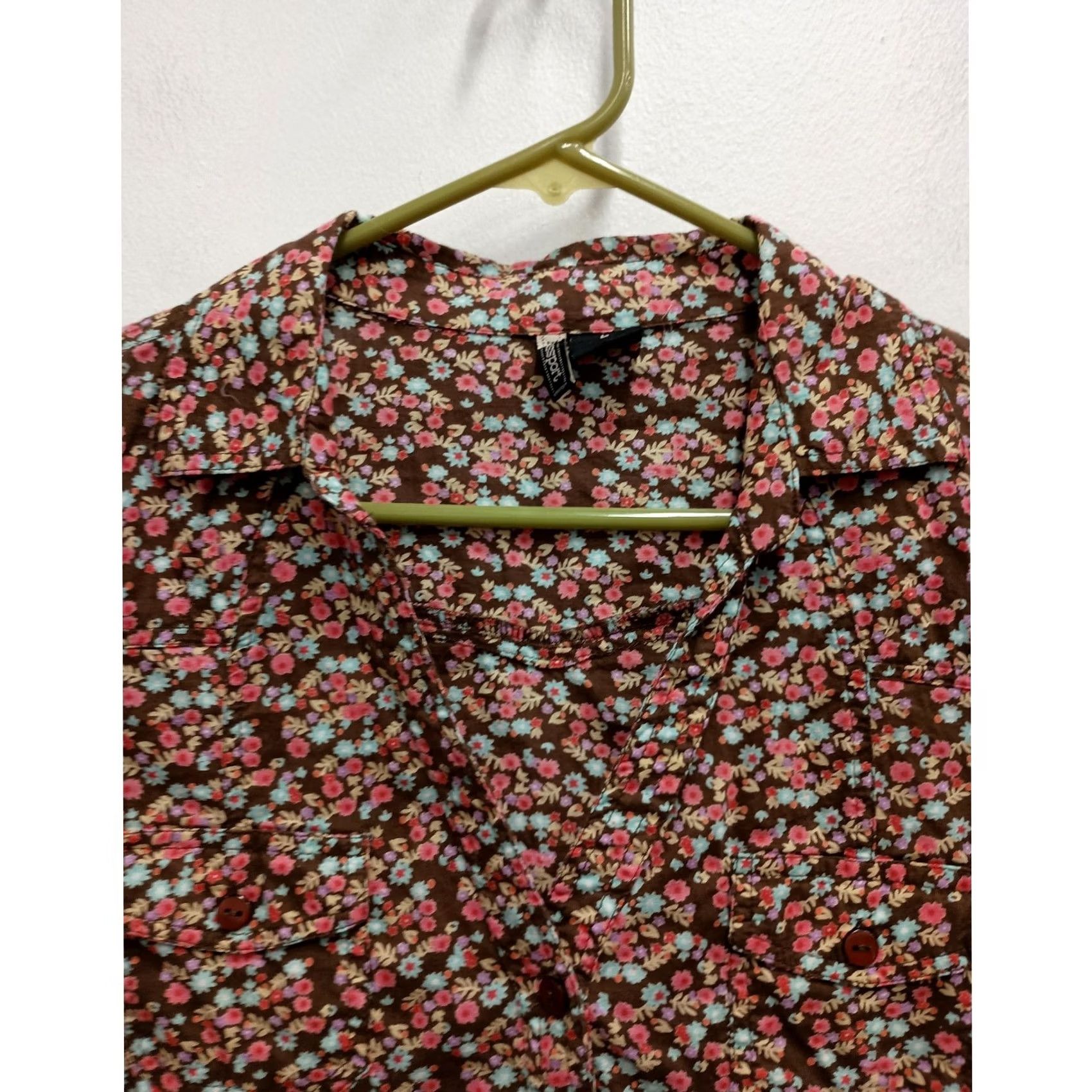 Vintage VINTAGE Passport Shirt Large Brown Y2K Ditsy Floral Cottage Button Up Womens Size L / US 10 / IT 46 - 4 Thumbnail