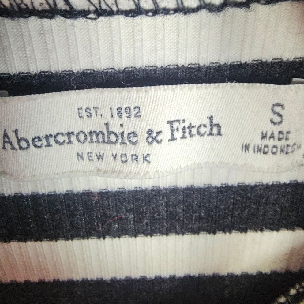 Abercrombie & Fitch Abercrombie & Fitch Striped Ribbed Turtleneck S Stretch Size S / US 4 / IT 40 - 6 Thumbnail