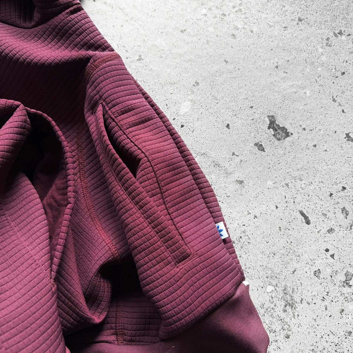 Adidas Adidas Originals Womens Burgundy Trefoil Hoodie Pullover Size S / US 4 / IT 40 - 6 Thumbnail
