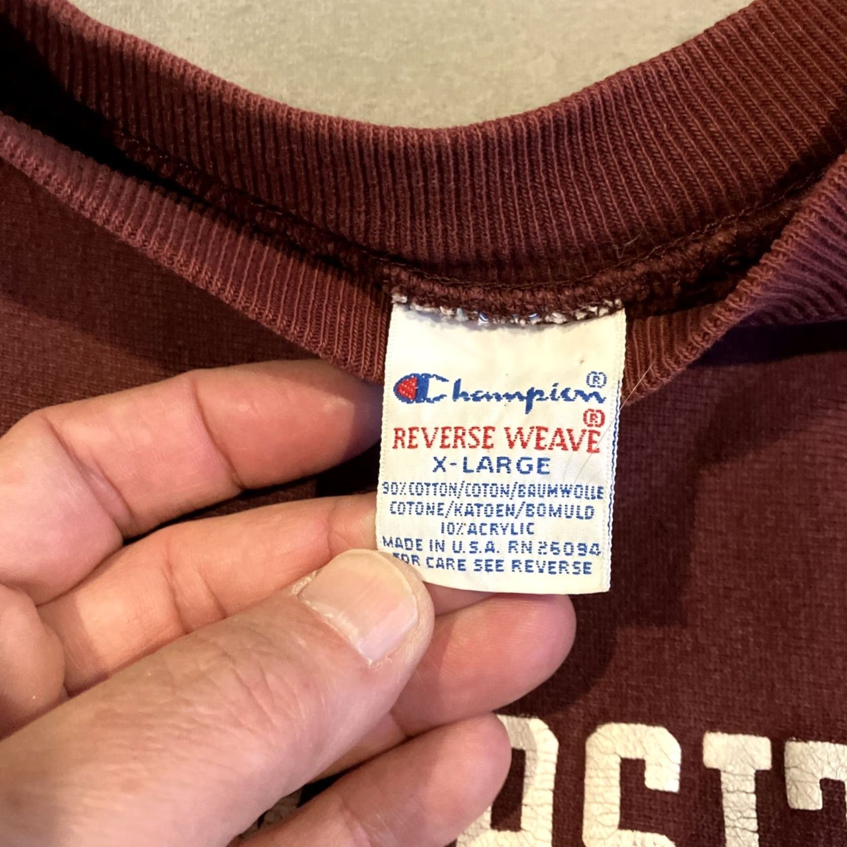 Champion VINTAGE Champion Reverse Weave UMASS Crewneck Sweatshirt L Red Men Large Size US L / EU 52-54 / 3 - 3 Thumbnail