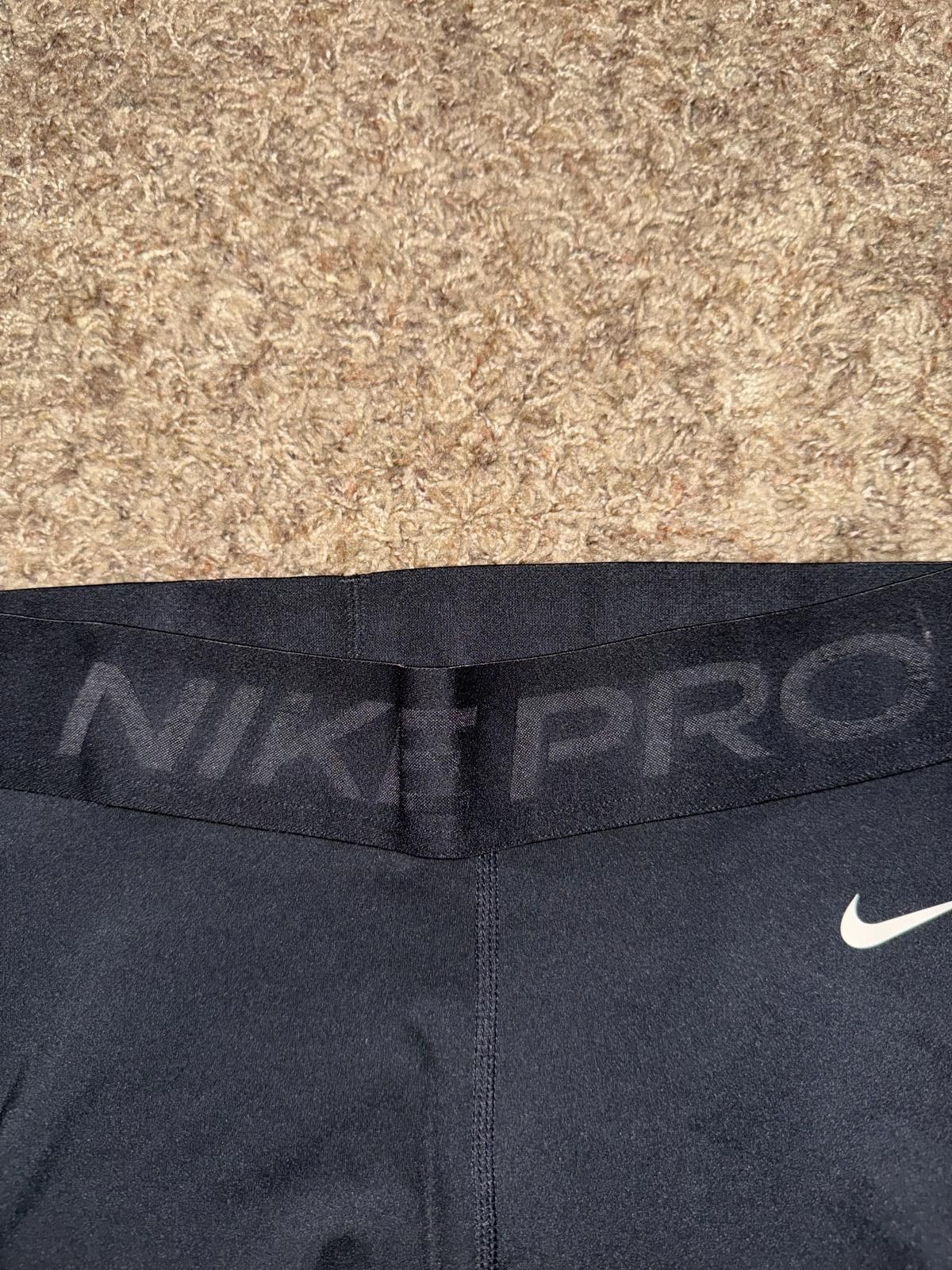 Nike Nike Pro Women's Mid-Rise 3” Biker Shorts Sample Size 28" / US 6 / IT 42 - 4 Thumbnail