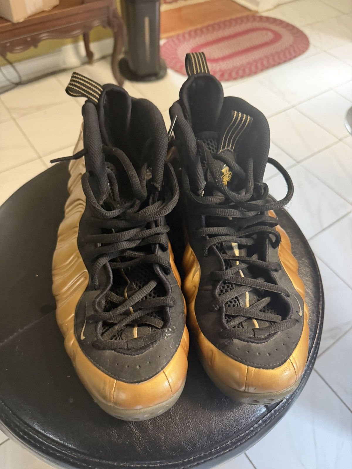 Nike Nike foamposite metallic gold Size US 11.5 / EU 44-45 - 2 Thumbnail