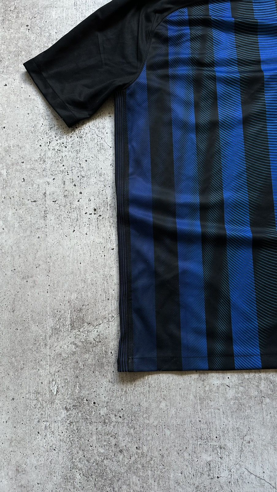 Nike 2016/17 Nike Inter Milano Authentic Home Soccer Jersey Size US L / EU 52-54 / 3 - 14 Thumbnail