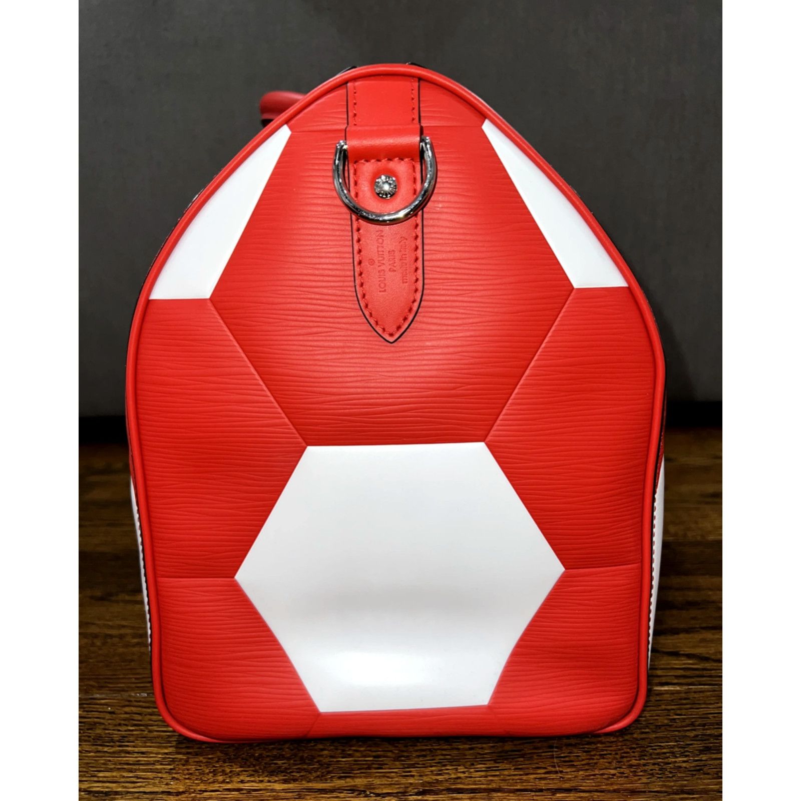 Louis Vuitton Louis Vuitton Keepall Bandouliere Hexagon Epi Weekend Bag Size ONE SIZE - 6 Thumbnail