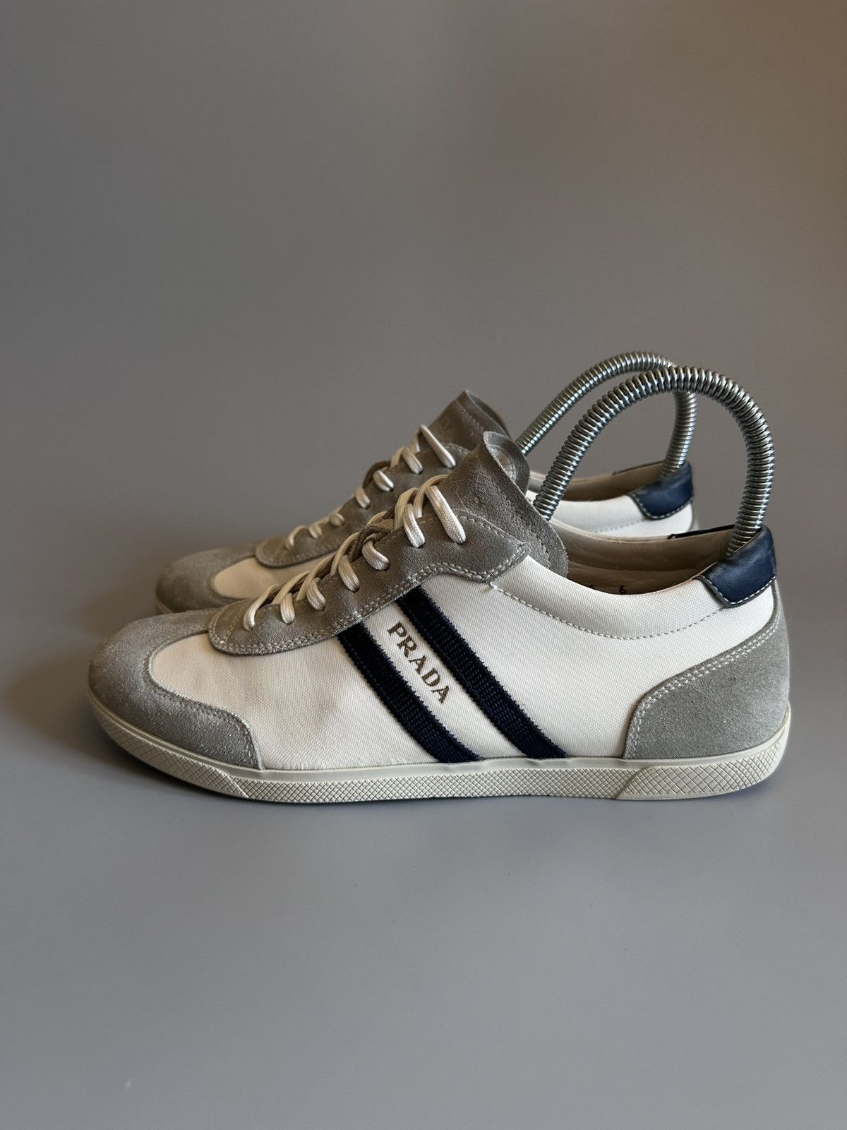 Prada Scarpe Prada 1595 Size US 6 / EU 39 - 2 Thumbnail