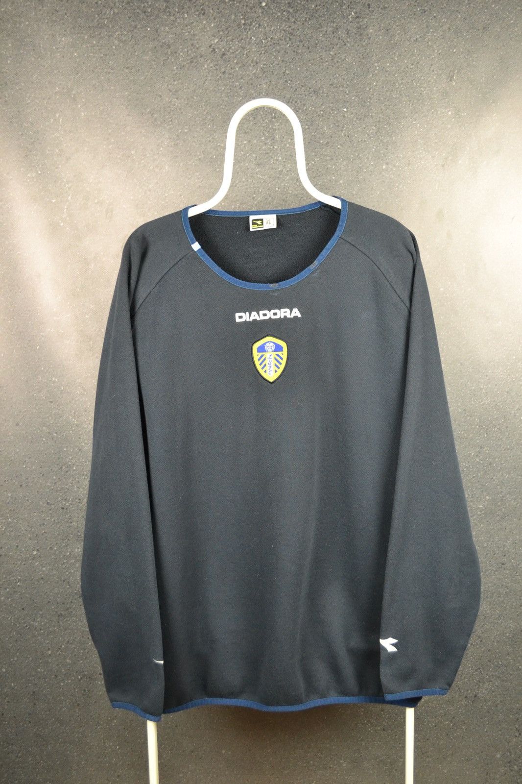 Diadora × Vintage Leeds United Vintage Football Diadora Soccer Sweatshirt Size US XL / EU 56 / 4 - 1 Thumbnail