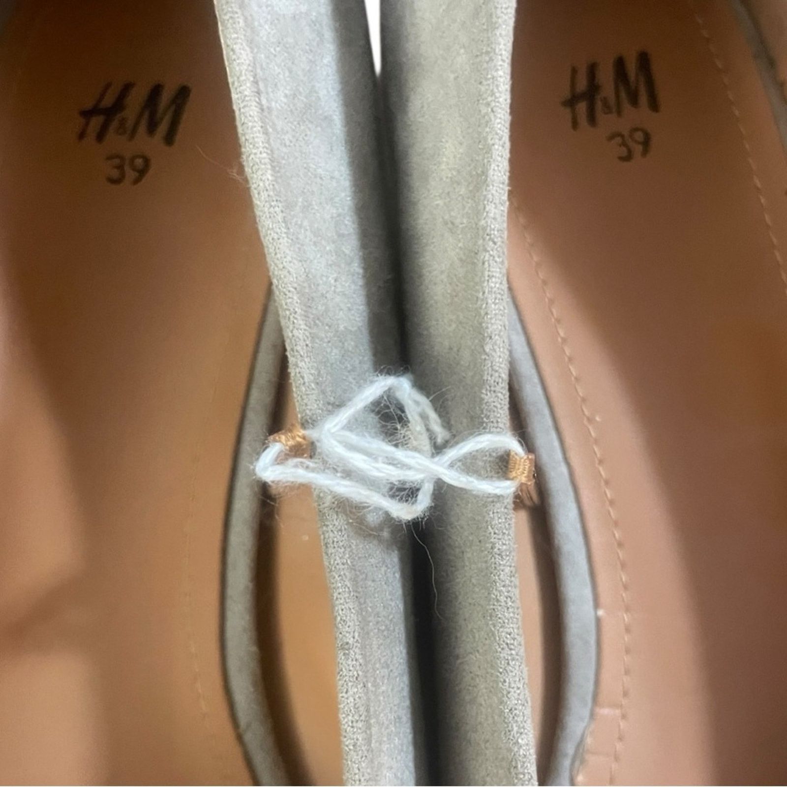 H&M H&M Gray Beige Classic Loafer Style Block Mini Heel Size US 8 / IT 38 - 3 Thumbnail