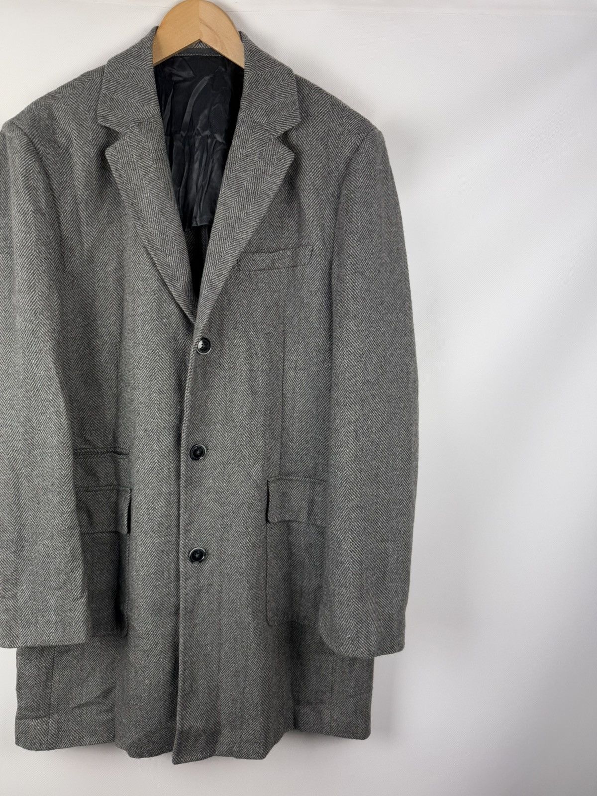 Vintage Gutteridge Men’s Wool Herringbone Tweed Overcoat Coat Jacket Size US XXL / EU 58 / 5 - 3 Thumbnail