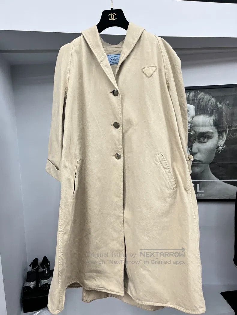 Prada Prada Khaki windbreaker jacket Size XS / US 0-2 / IT 36-38 - 1 Thumbnail