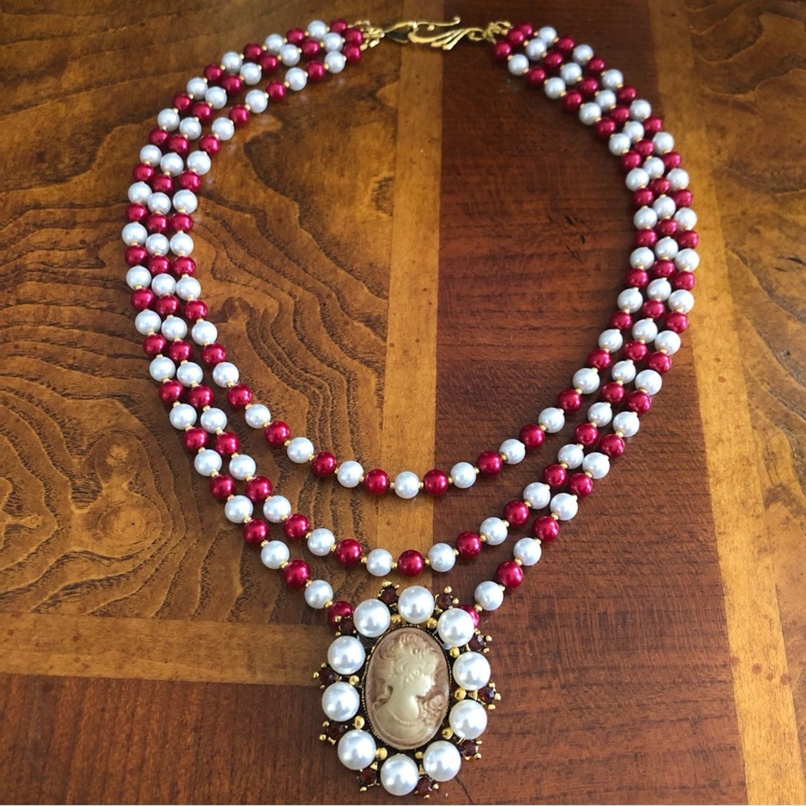 Handmade Handcrafted candy cane victorian lady cameo Pearl necklac Size ONE SIZE - 4 Thumbnail