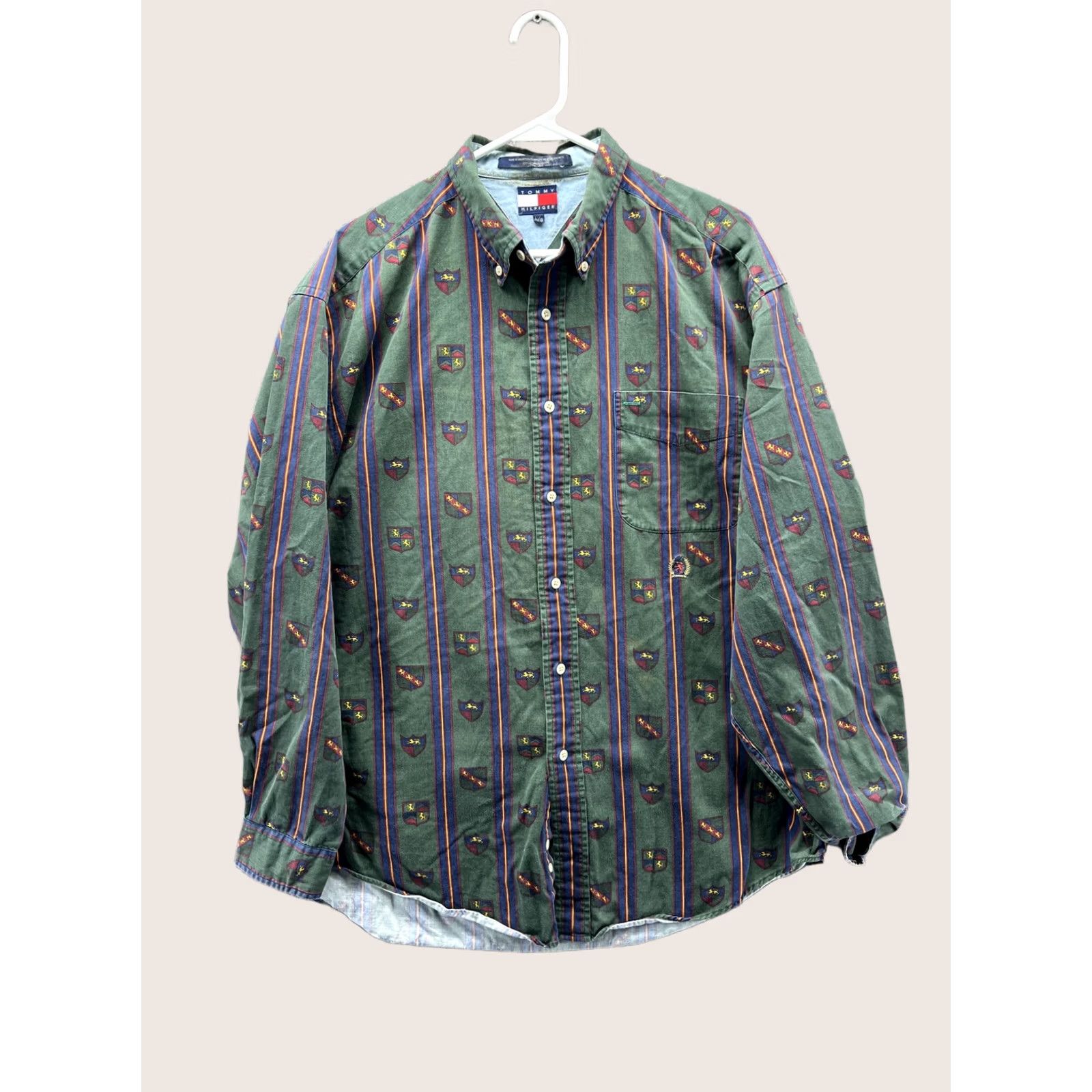 Tommy Hilfiger VINTAGE Tommy Hilfiger Shirt Mens Large Green Stripe Button Front Crest Shirt Size US L / EU 52-54 / 3 - 1 Thumbnail
