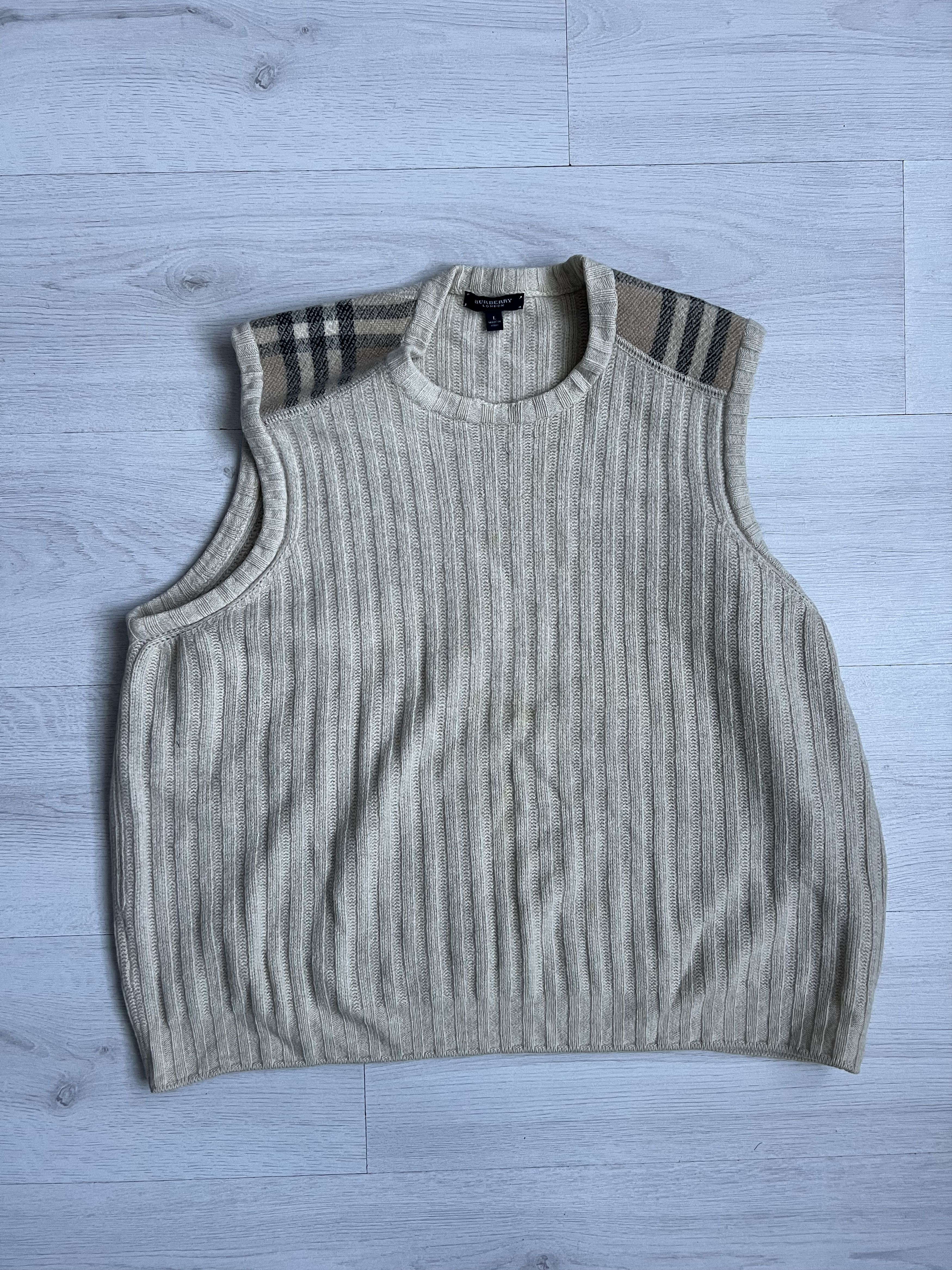 Burberry Men's Cream and Tan Jumper
