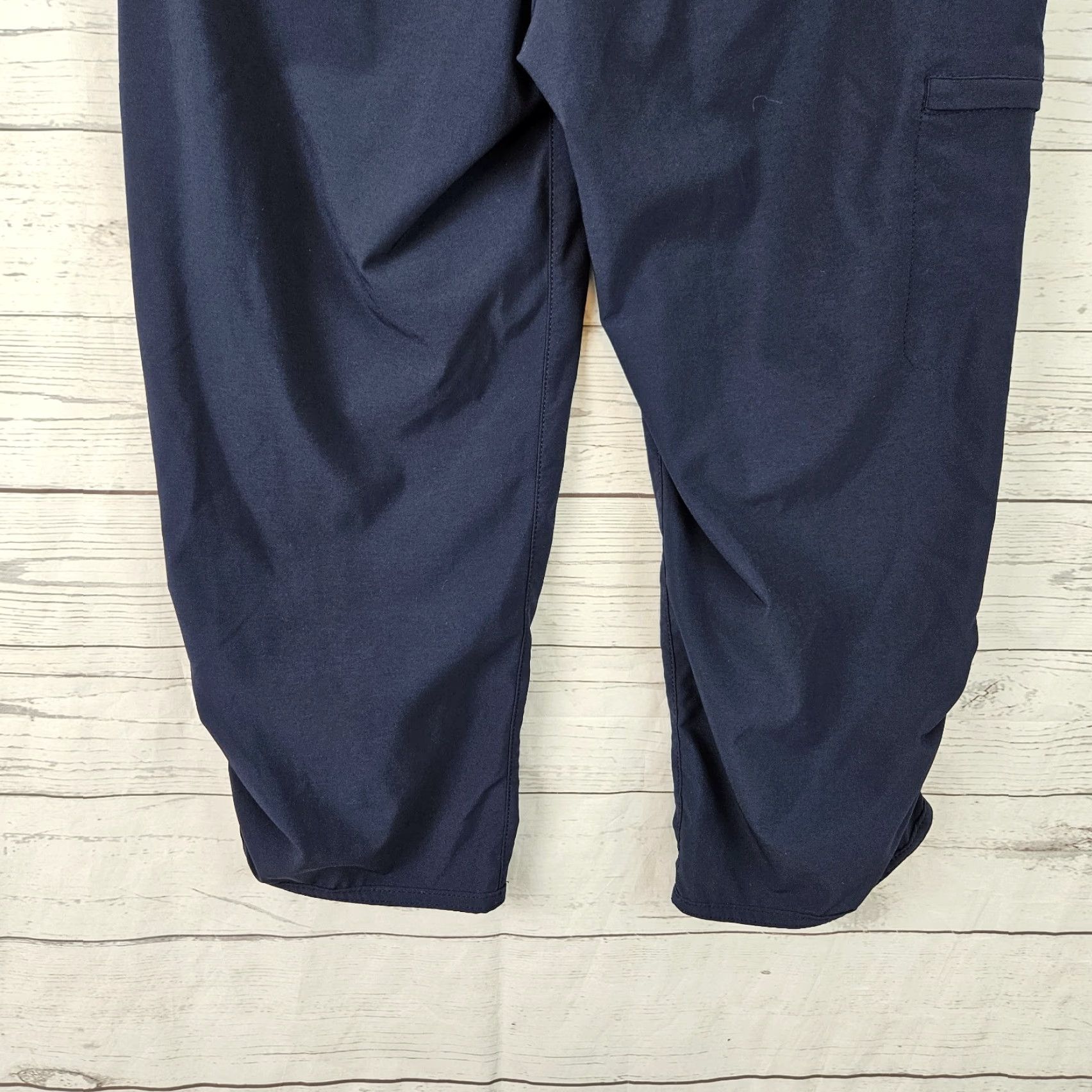 Eddie Bauer Eddie Bauer Womens Cropped Cargo Pants Sz 6 Blue Mid Rise Size 28" / US 6 / IT 42 - 5 Thumbnail