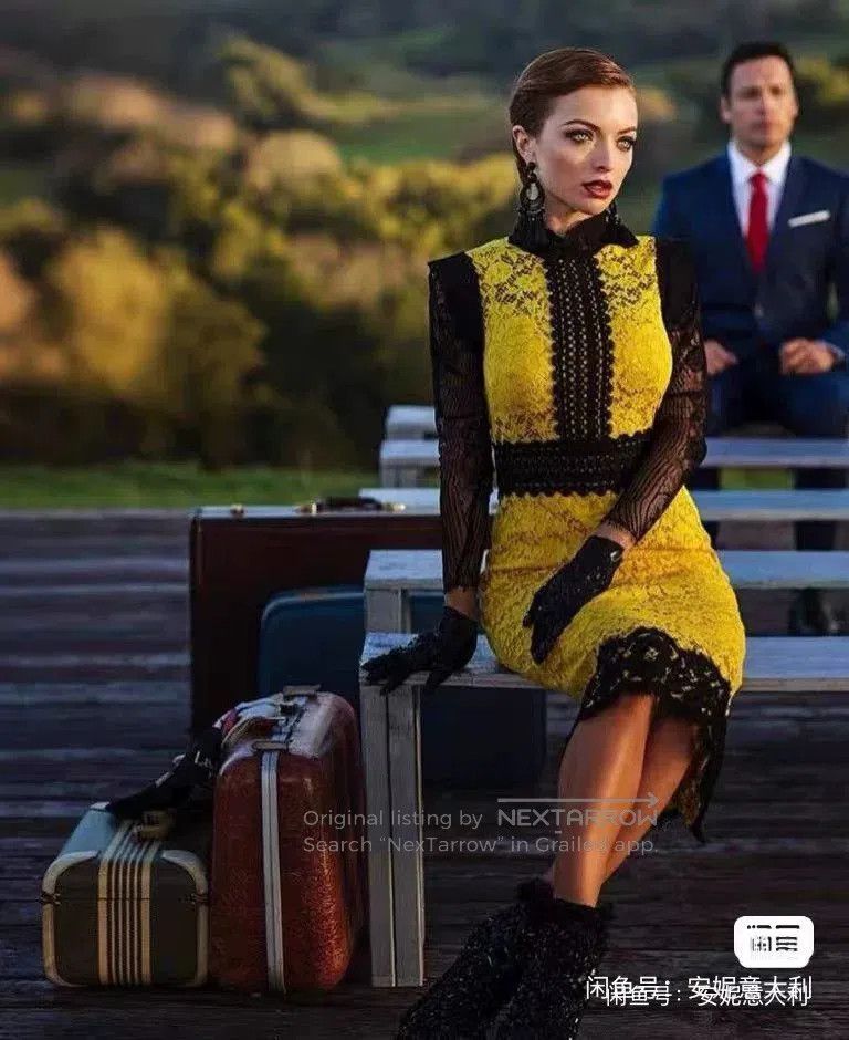 Dolce & Gabbana DG Runway Yellow Lace Dress. Size M / US 6-8 / IT 42-44 - 2 Thumbnail